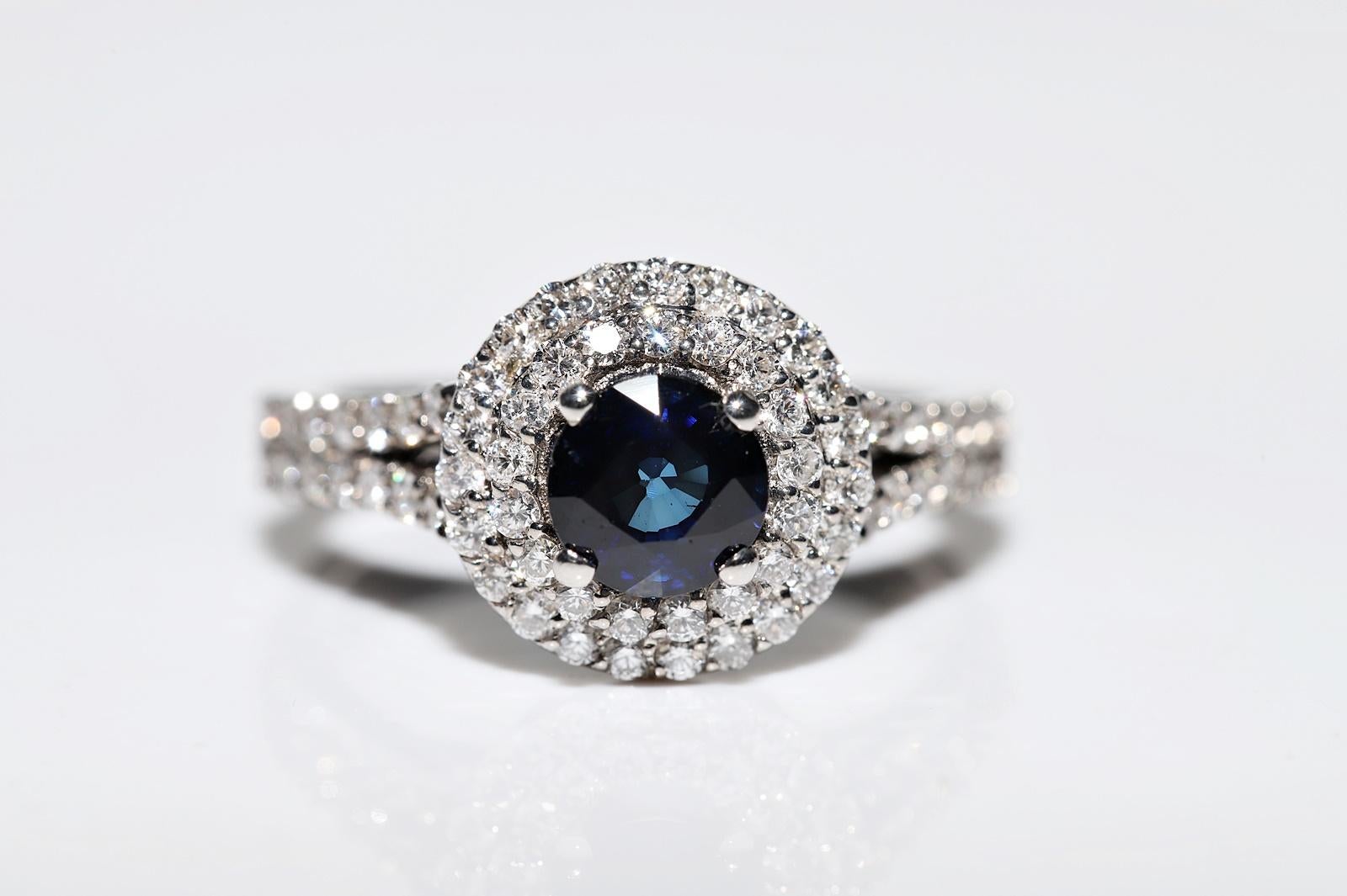 18k White Gold Natural Diamond And Sapphire Decorated Ring im Angebot 1