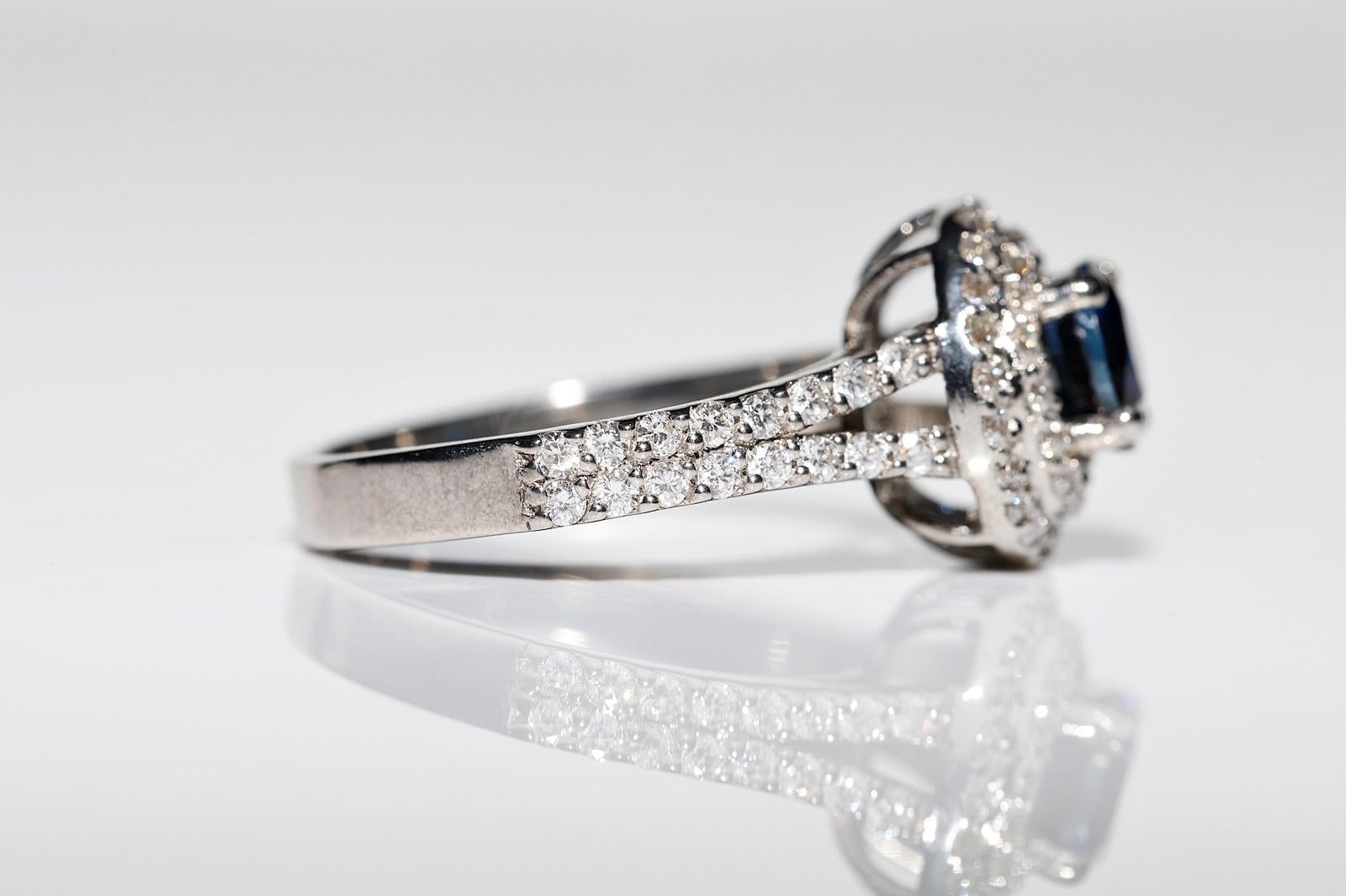 18k White Gold Natural Diamond And Sapphire Decorated Ring  For Sale 3