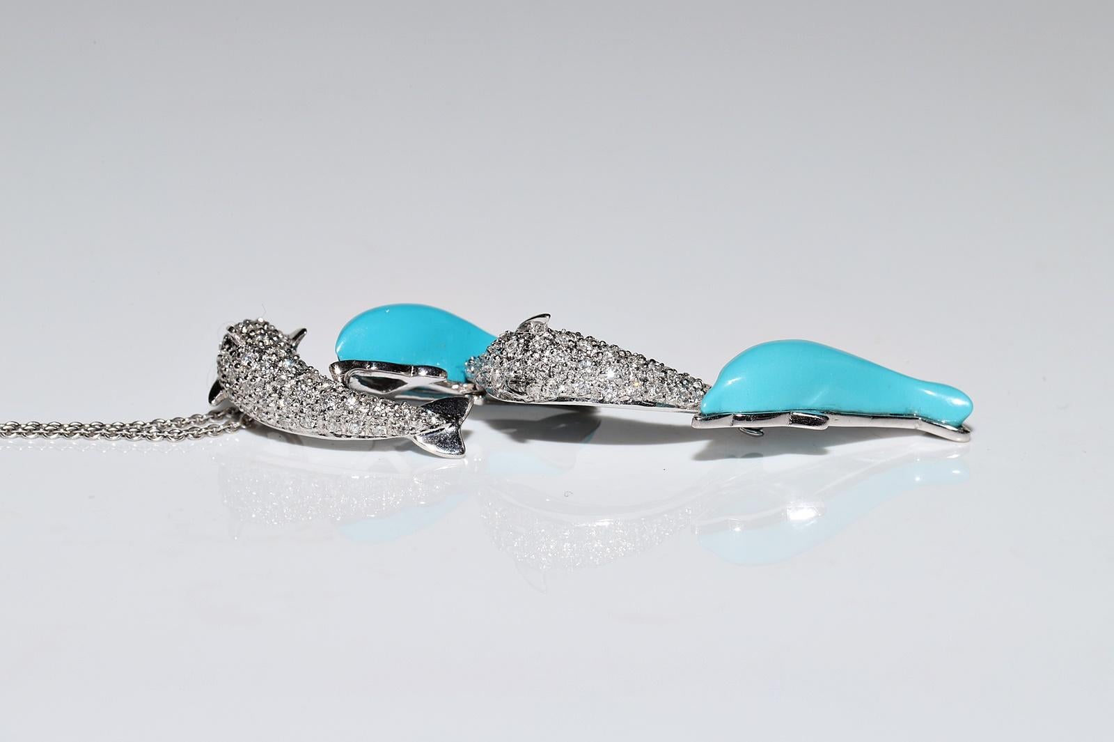 18k White Gold Natural Diamond And Turquoise Decorated Dolphin Pendant Necklace For Sale 5