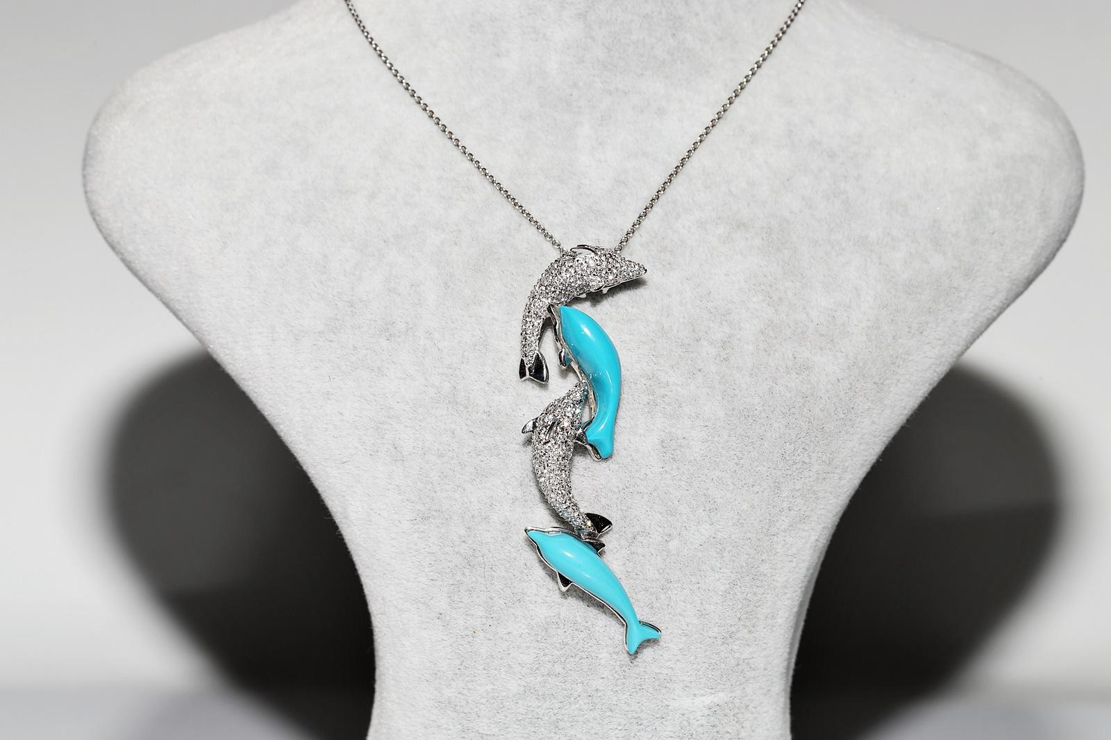 In ottime condizioni.
Peso totale 9,2 grammi.
Totalmente è un diamante di 0,80 ct.
Il diamante ha una purezza vs-s1 di colore G.
La lunghezza totale della catena è di 45 cm.
Per qualsiasi domanda, contattaci.