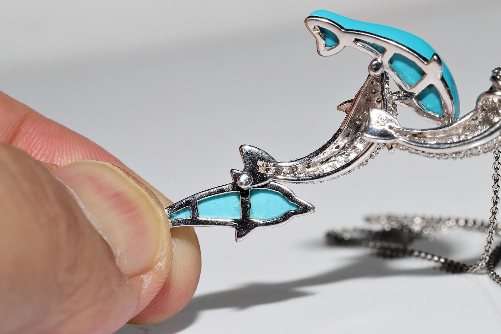 18k White Gold Natural Diamond And Turquoise Decorated Dolphin Pendant Necklace For Sale 3