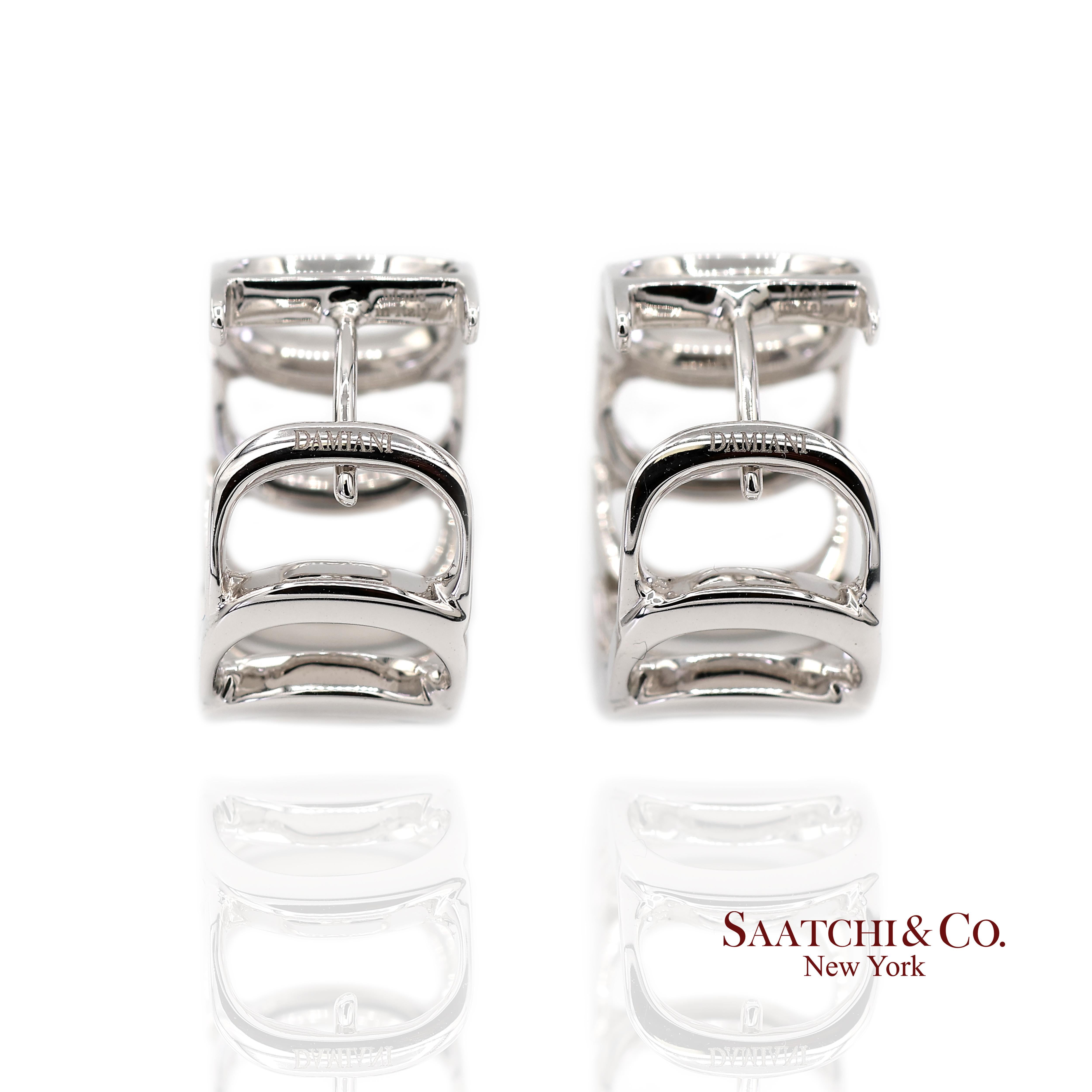 Boucles d'oreilles contemporaines en diamant

Type de métal : Or blanc 18k
Poids total de l'article : 14,3 grammes
Dimensions : 19,0 mm Longueur x 11,0 mm Largeur x 2,5 mm Hauteur
1:
Pierre principale : Diamant naturel
Poids en carats du diamant :