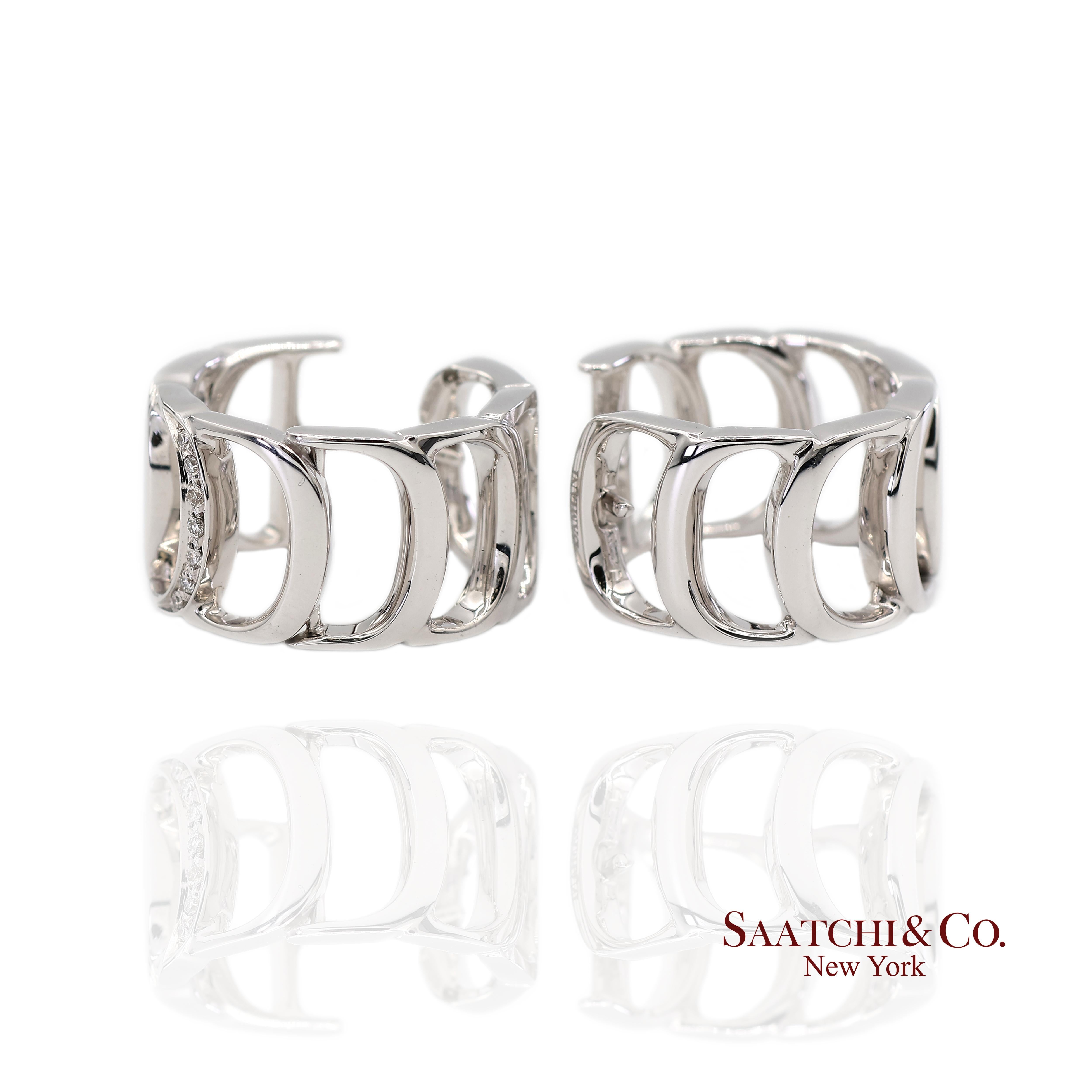 Contemporain Boucles d'oreilles Damiani en or blanc 18 carats avec diamant naturel authentique en vente
