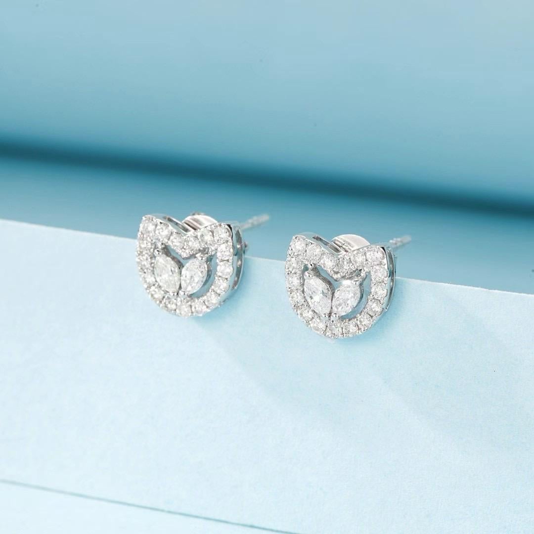 Round Cut 18K White Gold Natural Diamond Cat Shaped Stud Earrings