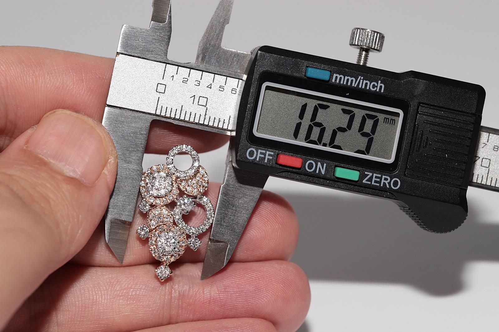 18 Karat Weißgold Natürlicher Diamant Dekorierter Tropfenohrring mit Diamanten im Angebot 5