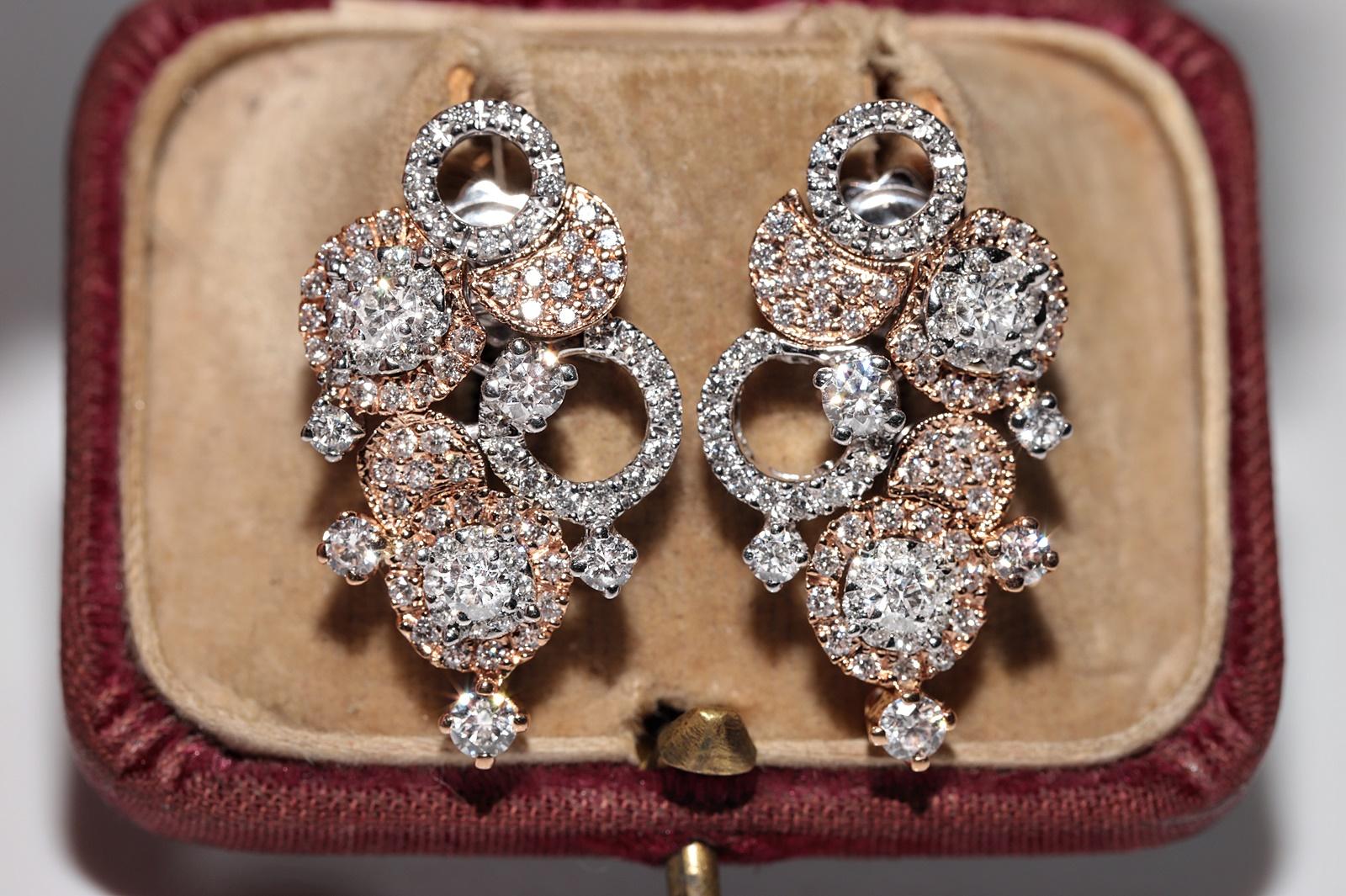 In sehr gutem Zustand.
Das Gesamtgewicht beträgt 10,1 Gramm.
Insgesamt ist Diamant etwa 2,40 ct.
Der Diamant ist G-H Farbe und vvs-vs Klarheit.
Die Box ist nicht enthalten.
Bitte kontaktieren Sie uns bei Fragen.