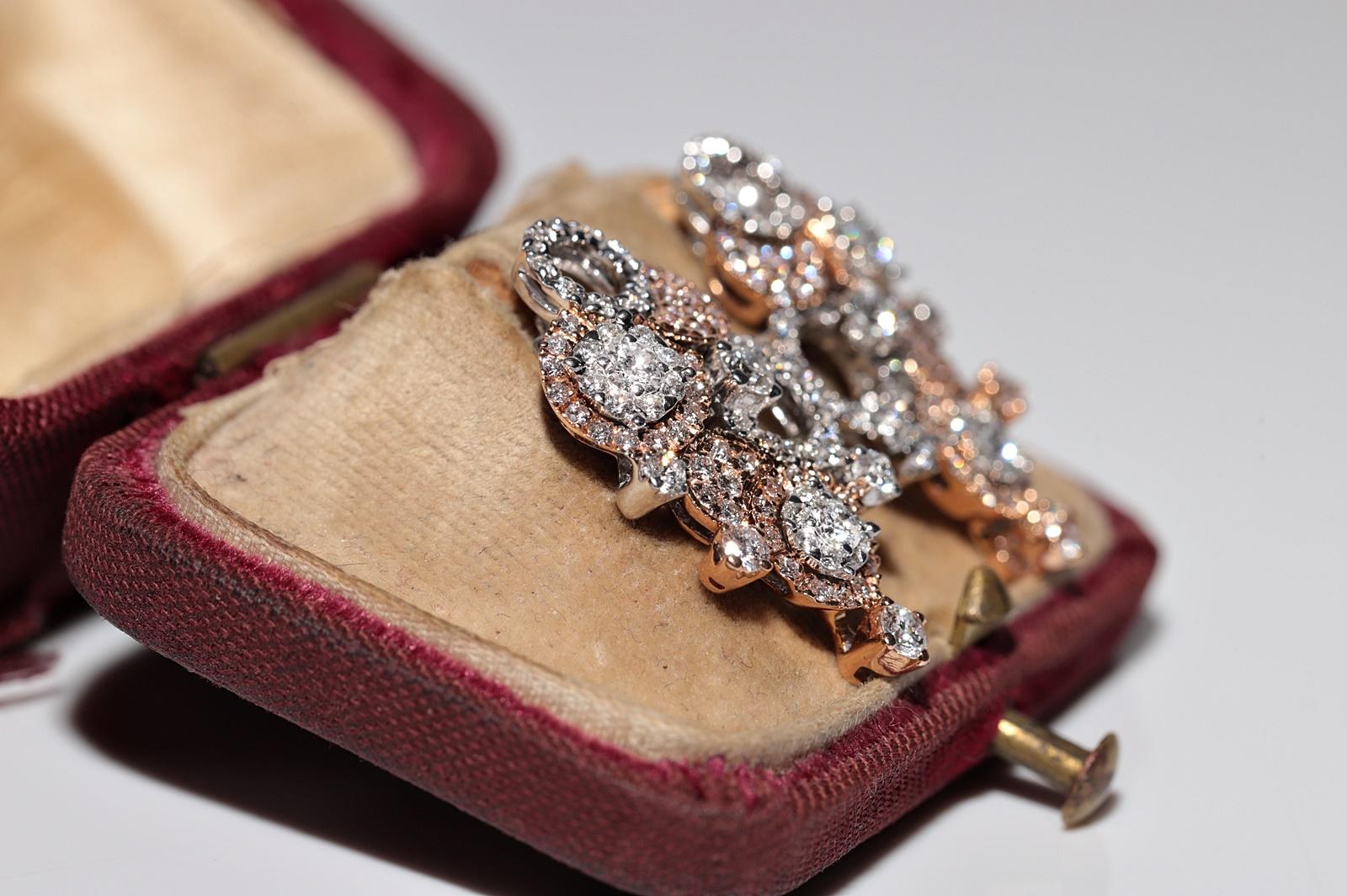 18 Karat Weißgold Natürlicher Diamant Dekorierter Tropfenohrring mit Diamanten (Moderne) im Angebot