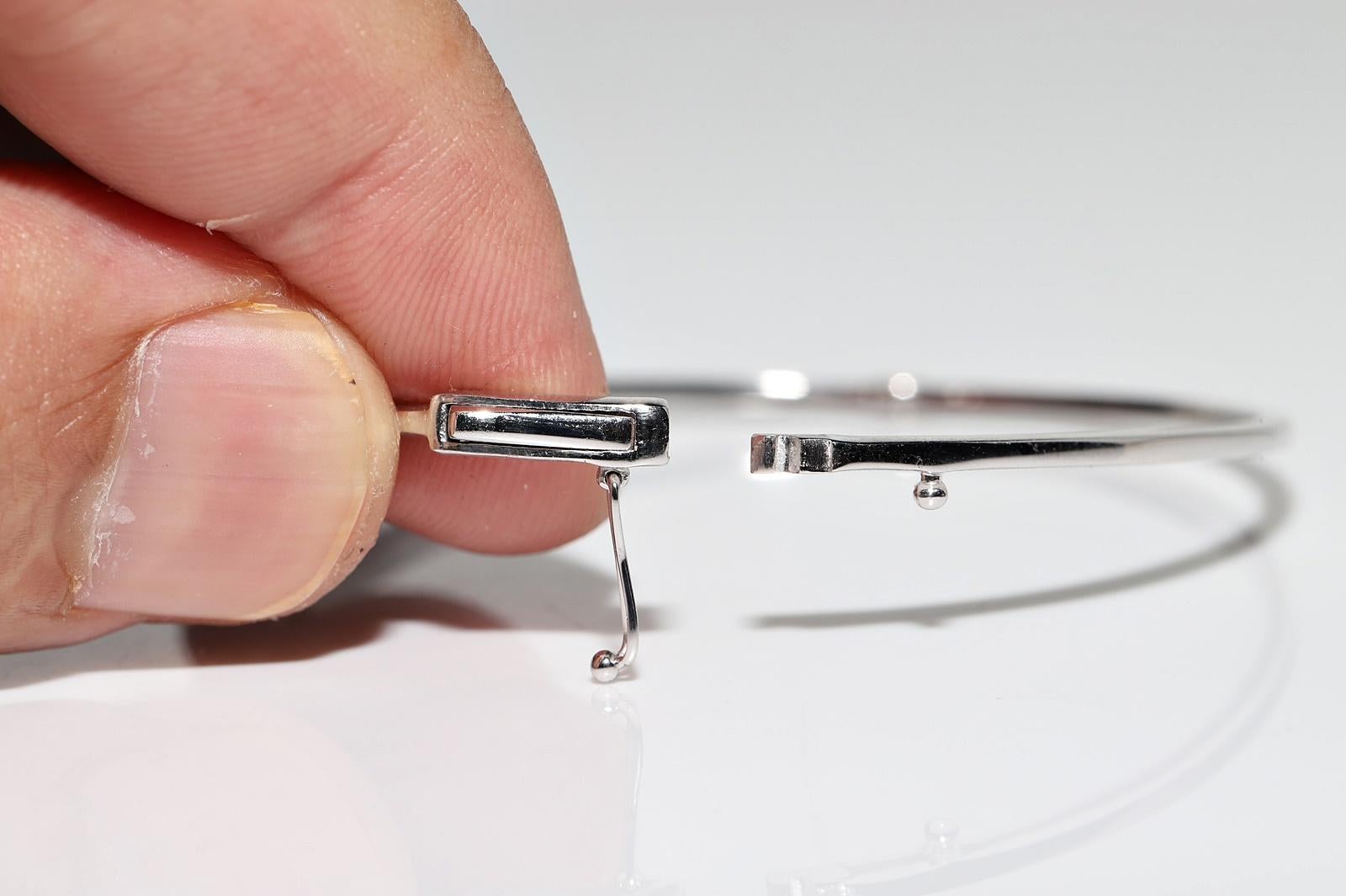 18k White  Bracelet jonc décoré de diamants naturels en or en vente 9