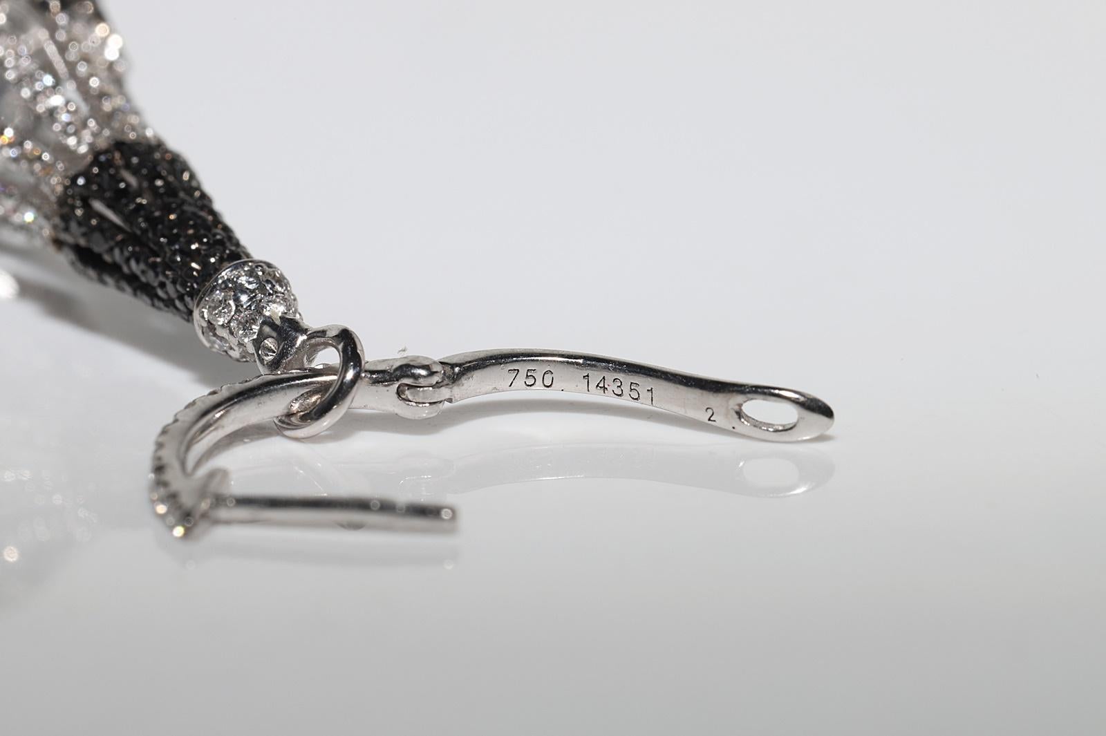 18k White Gold Natural Diamond Decorated Drop Earring For Sale 6