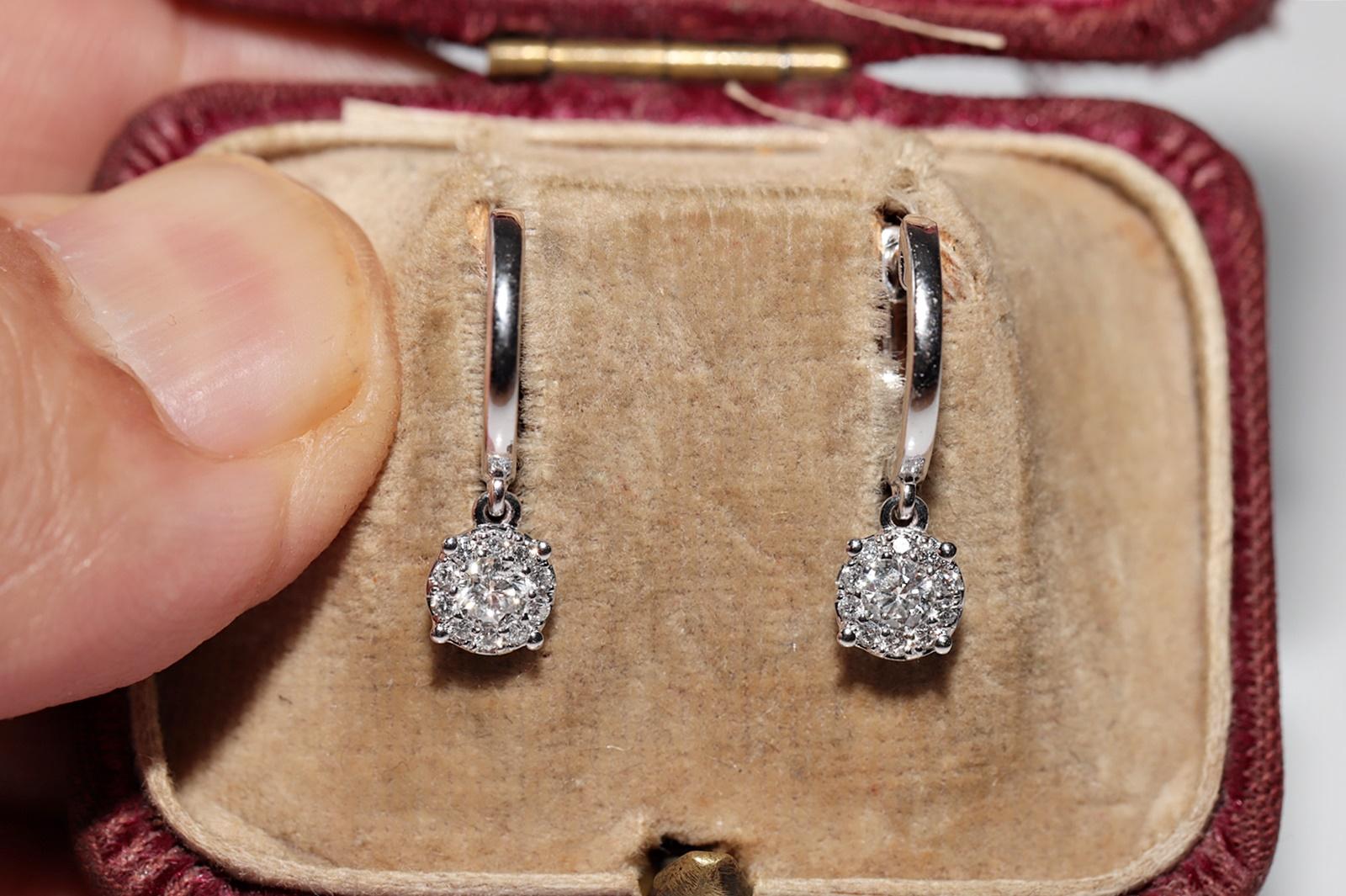 Moderne Boucles d'oreilles en or blanc 18 carats décorées de diamants naturels en vente