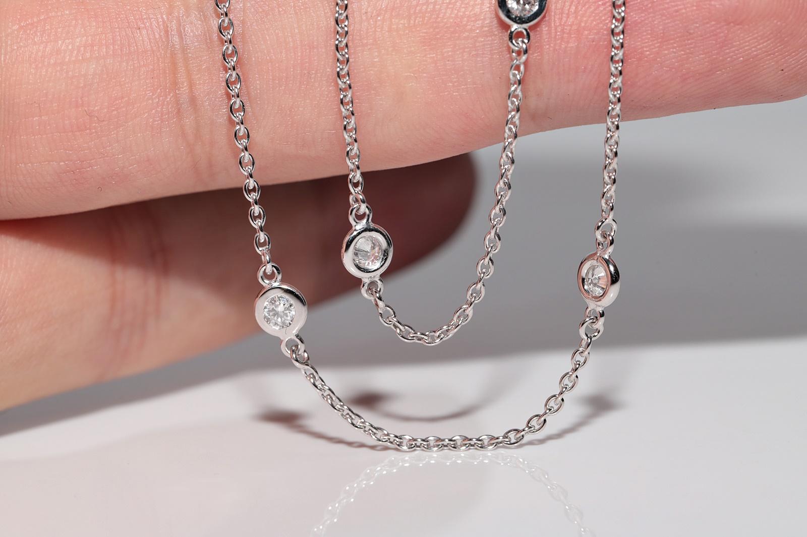 Collier décoré de diamants naturels en or blanc 18k en vente 9