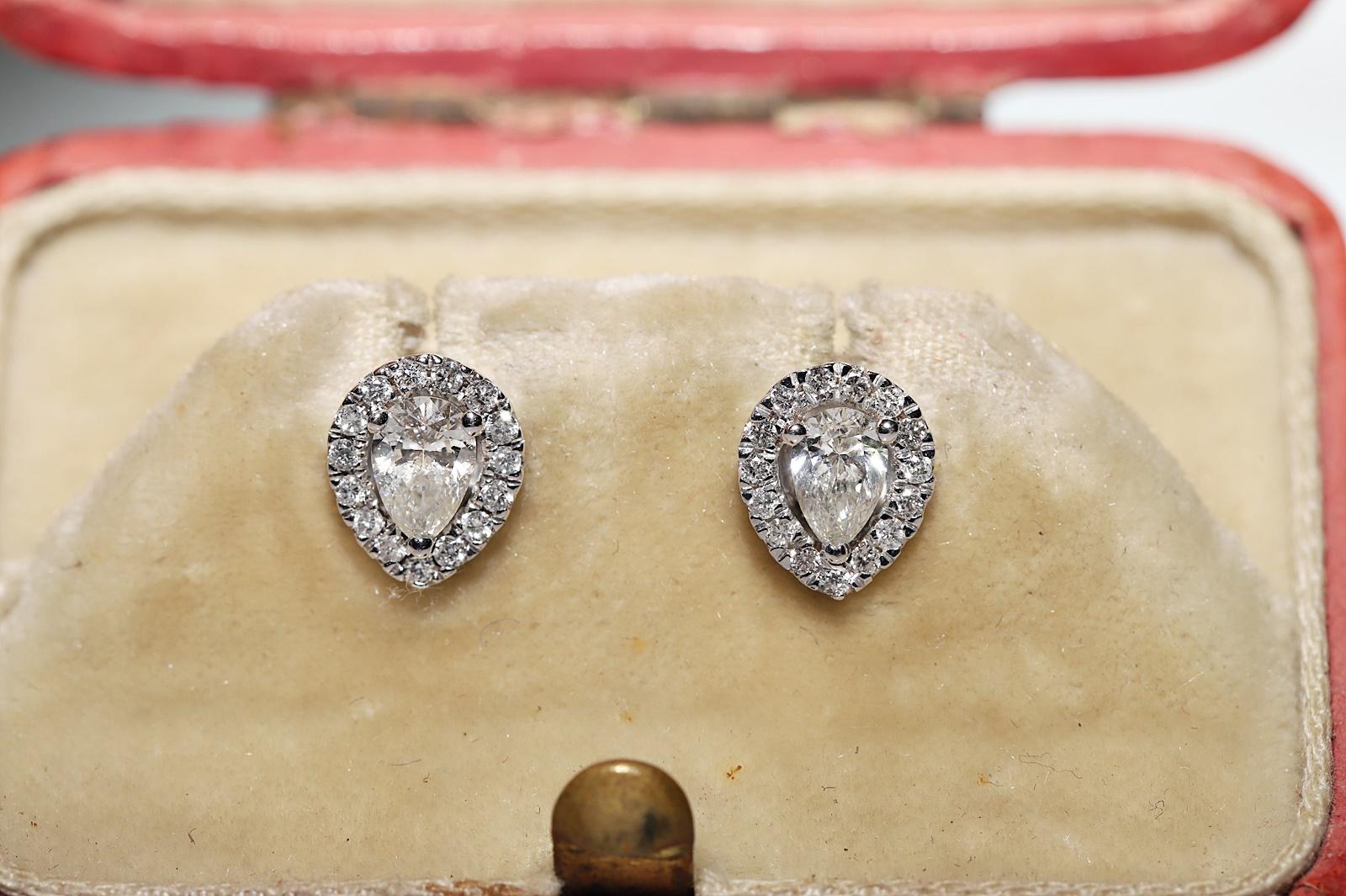 Brilliant Cut 18k White Gold Natural Diamond Decorated Pretty Earring For Sale