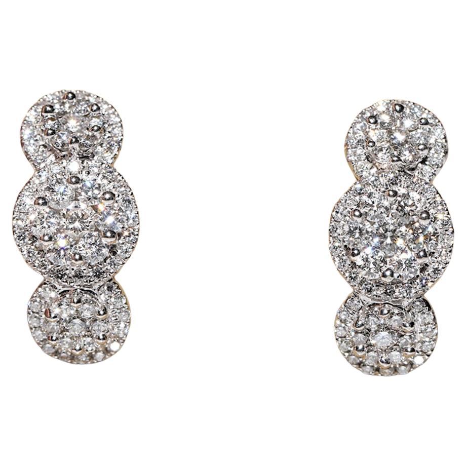18k White  Gold Natural Diamond Decorated Pretty Earring  For Sale
