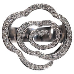 Bague de style cœur fort en or blanc 18 carats décorée de diamants naturels