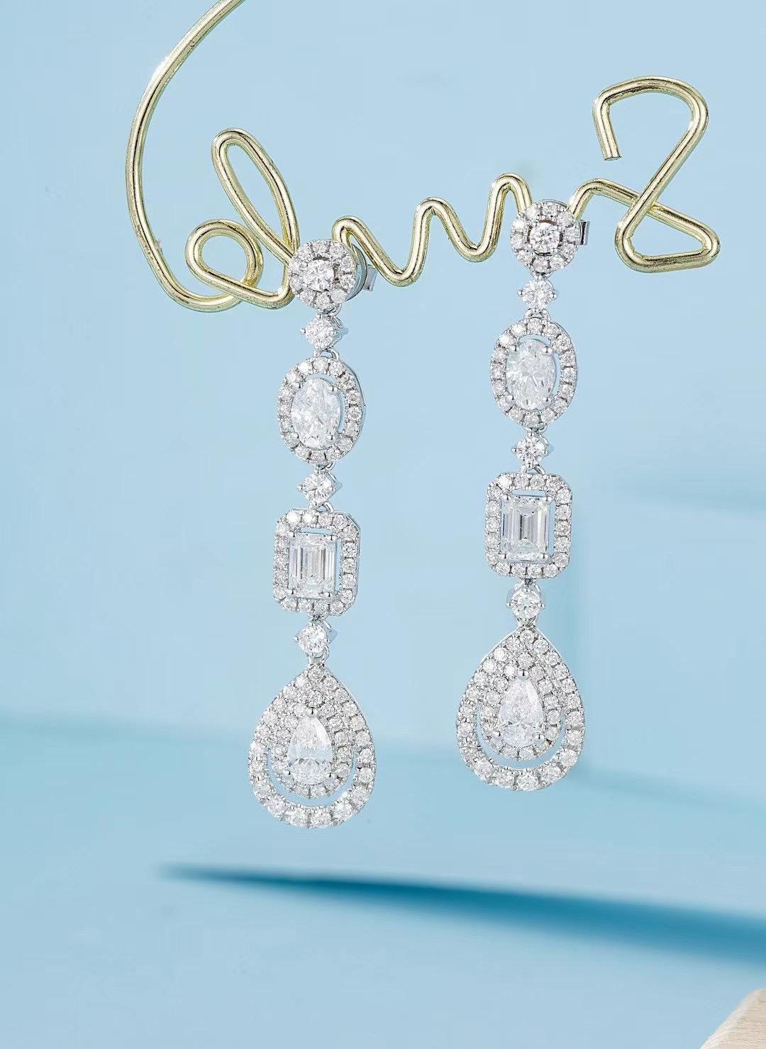 da uomo o donna Orecchini a goccia con diamanti naturali in oro bianco 18 carati in vendita