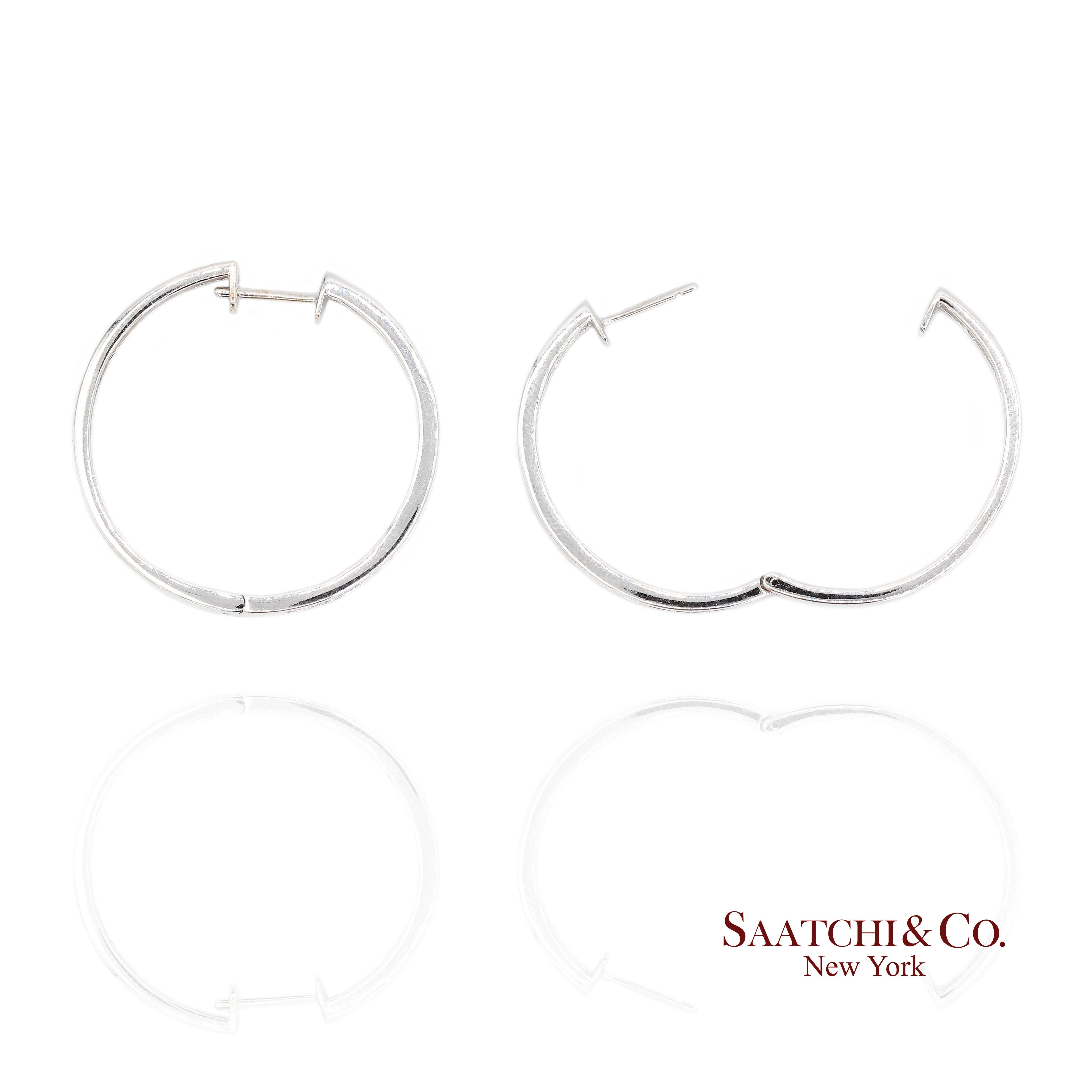 18K White Gold Natural Diamond Hoop Earring In Excellent Condition For Sale In New York, NY