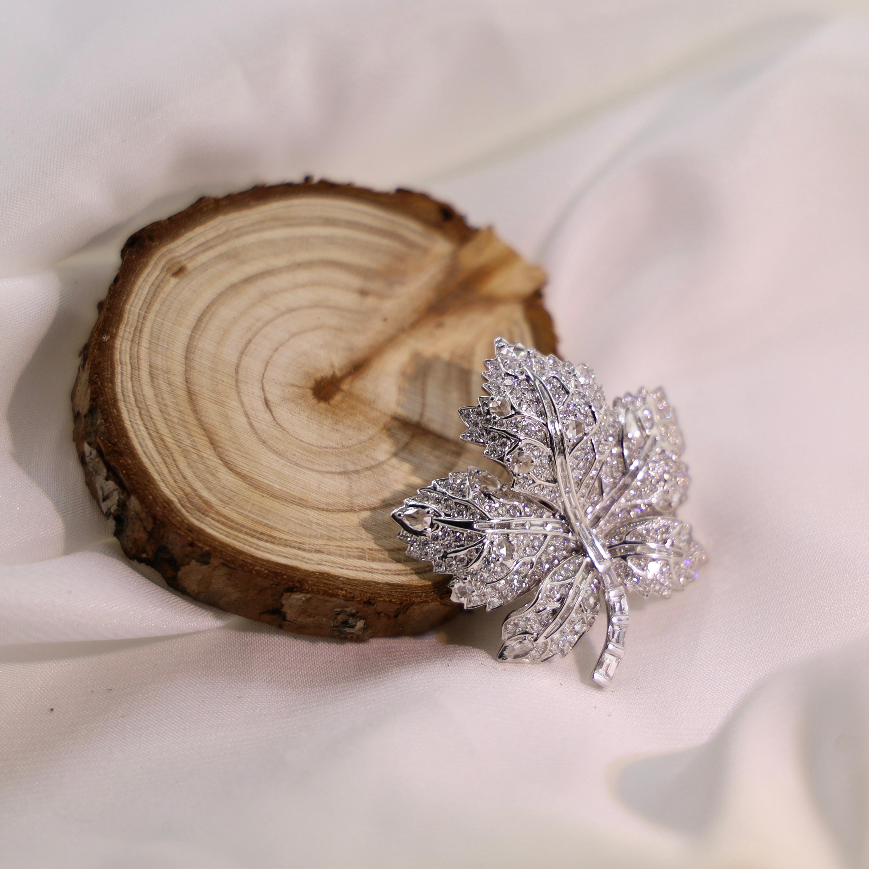 Women's or Men's 18K White Gold Natural Diamond Maple Leaf Brooch For Sale