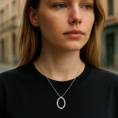 Collana con ciondolo a cerchio aperto con diamanti naturali in oro bianco 18K 0,65 CTW