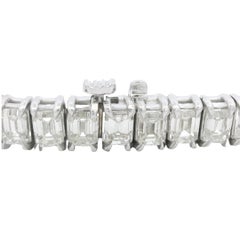 18K White Gold Natural Emerald Cut Diamond Prong-Set Tennis Bracelet In Stock