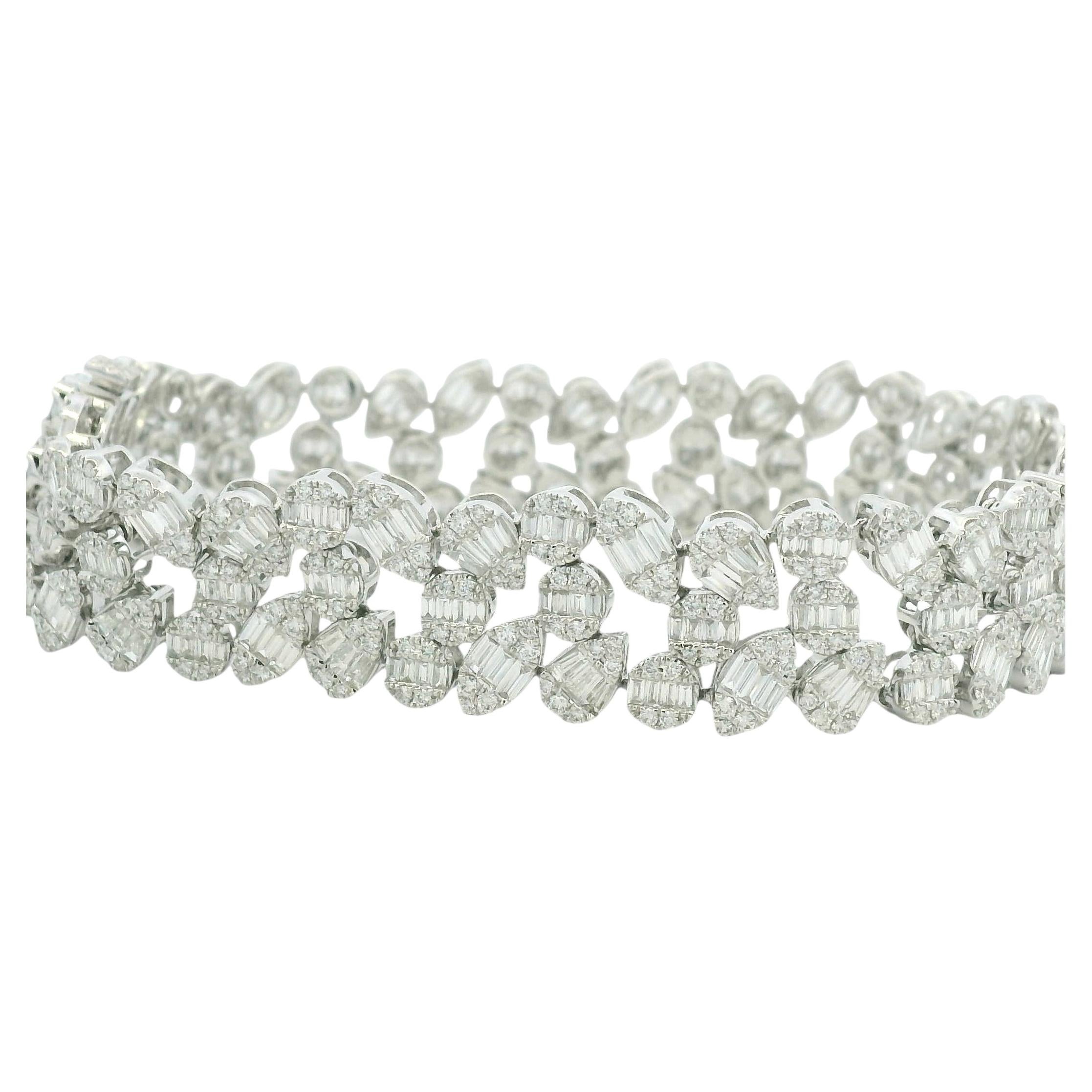 Pulsera Mosaico de Múltiples Filas de Diamantes con Forma de Fantasía Natural de Oro Blanco de 18 K En Stock