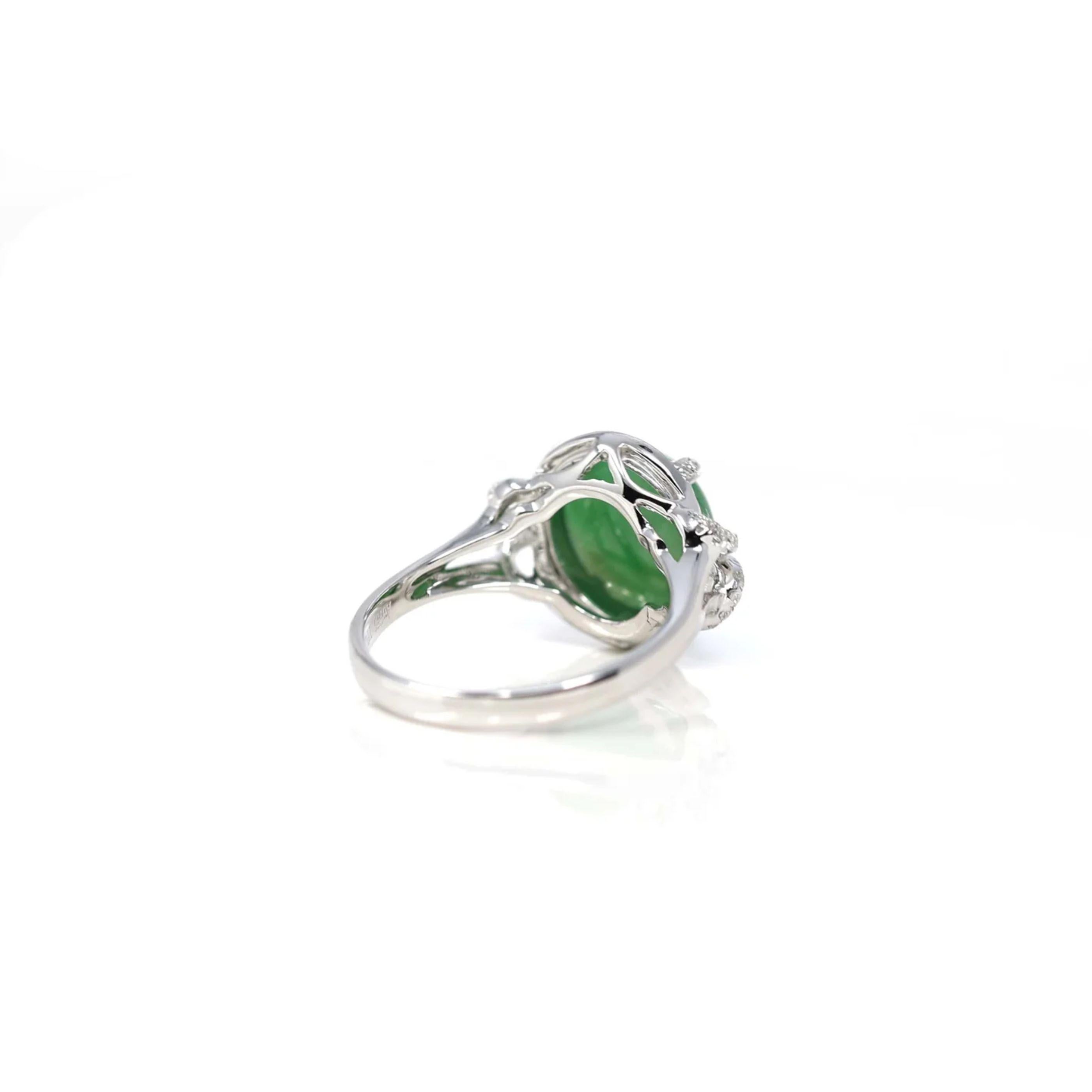 18k White Gold Natural Imperial Green Oval Jadeite Jade Engagement Ring Diamonds In New Condition For Sale In Portland, OR