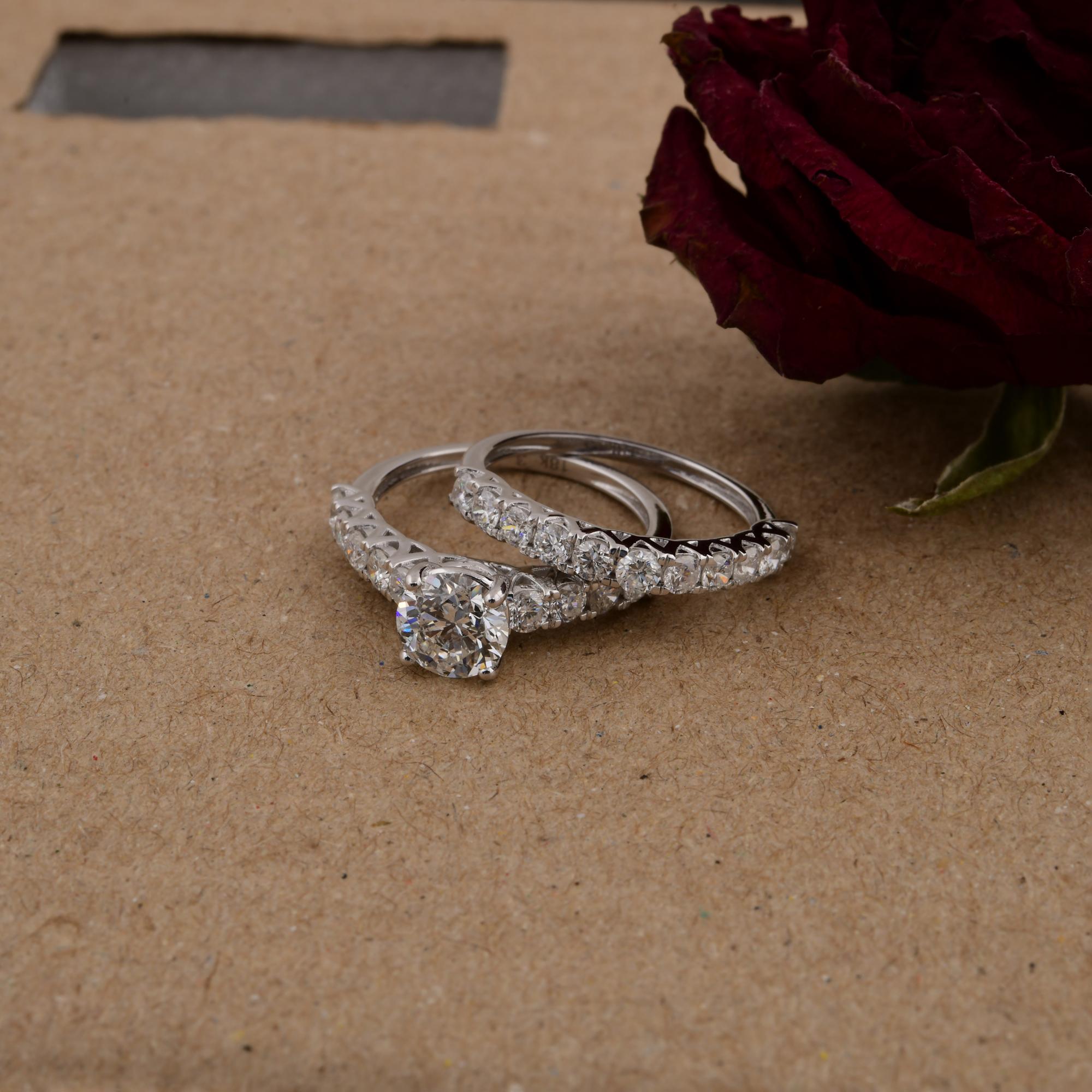 Women's 18k White Gold Natural Round Diamond Wedding Set Engagement Ring Fine Jewelry For Sale