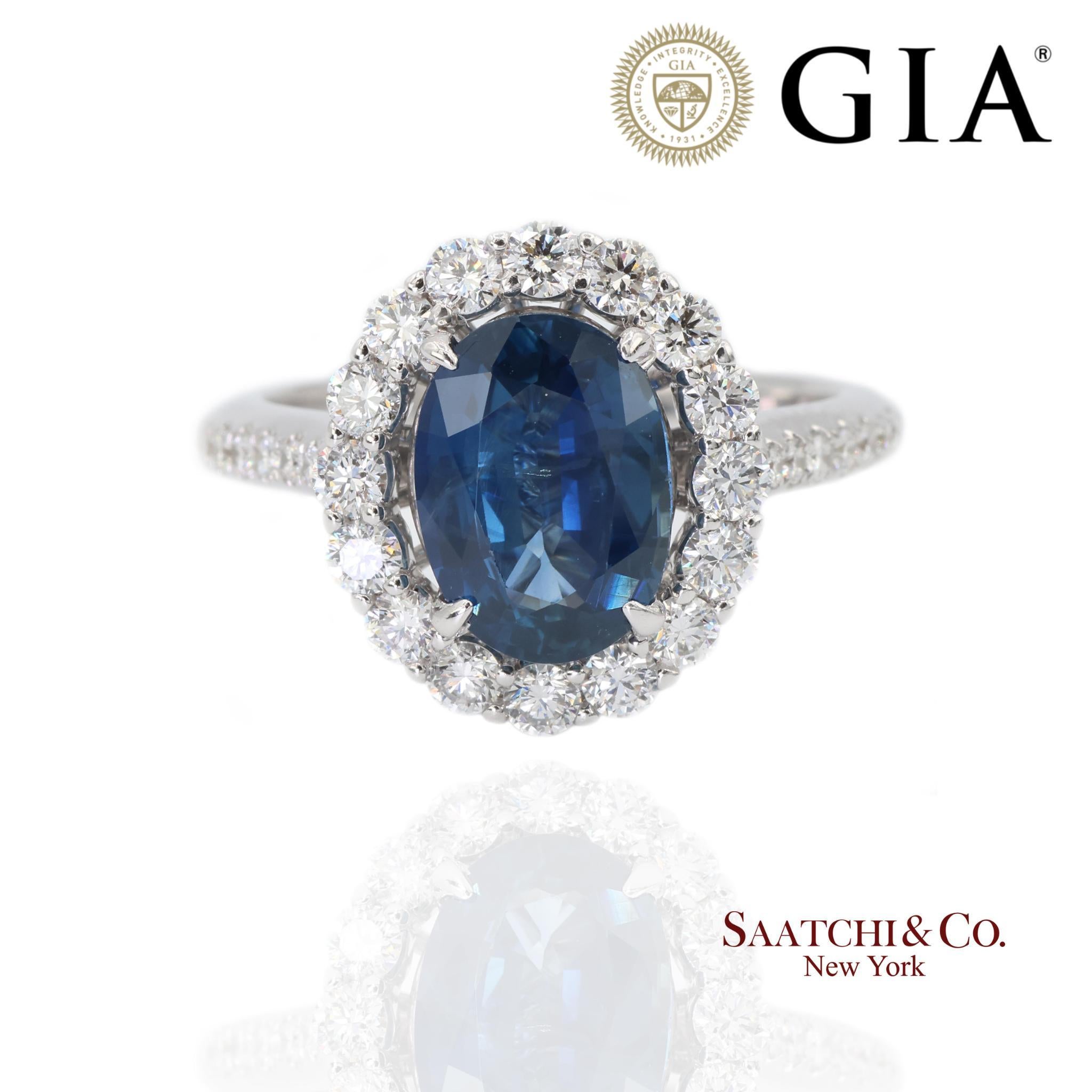 Anillo de Zafiro y Diamantes de Oro Blanco de 18k

Tipo de metal: Oro blanco de 18 quilates
Peso total del artículo: 5,7 gramos
Tamaño del anillo: 6,5 (Redimensionable)
1:
Piedra principal: Zafiro
Peso quilate principal: 3,5 quilates (1