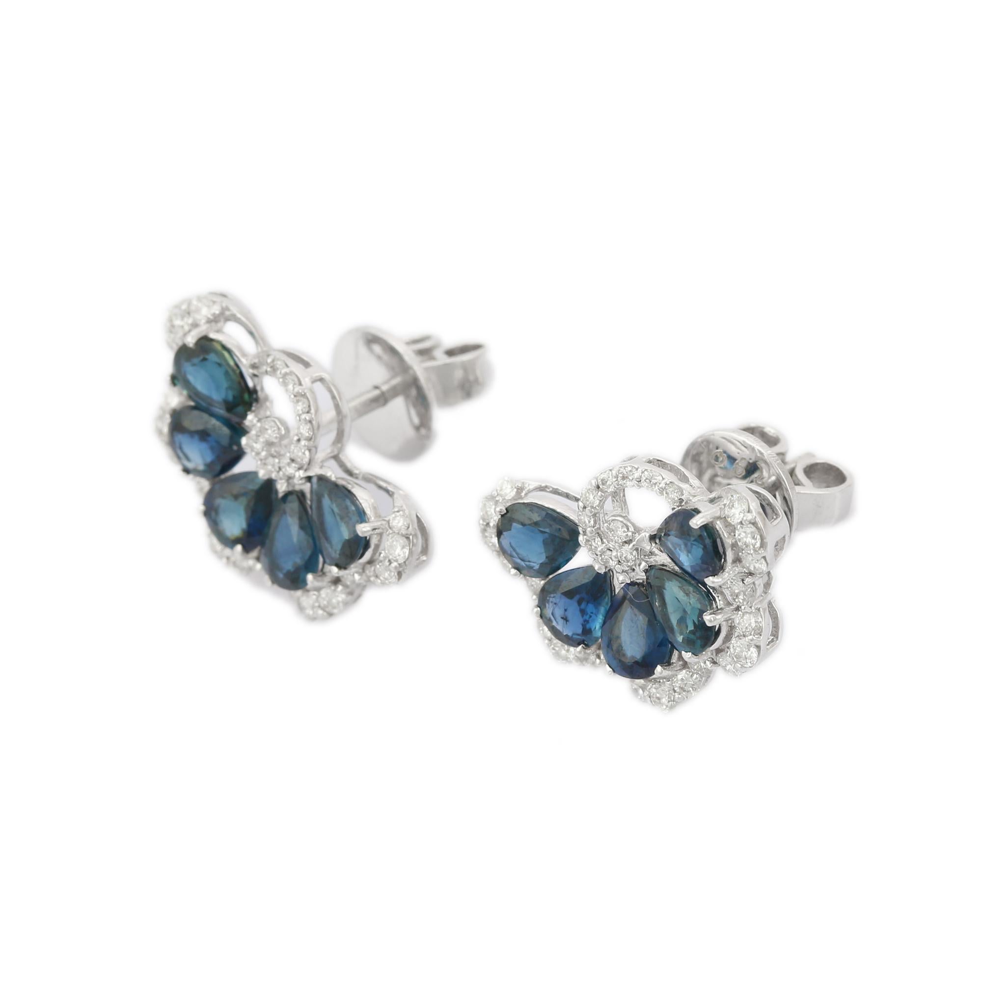 Modern 18K White Gold Natural Sapphire and Diamond Stud Earrings For Sale