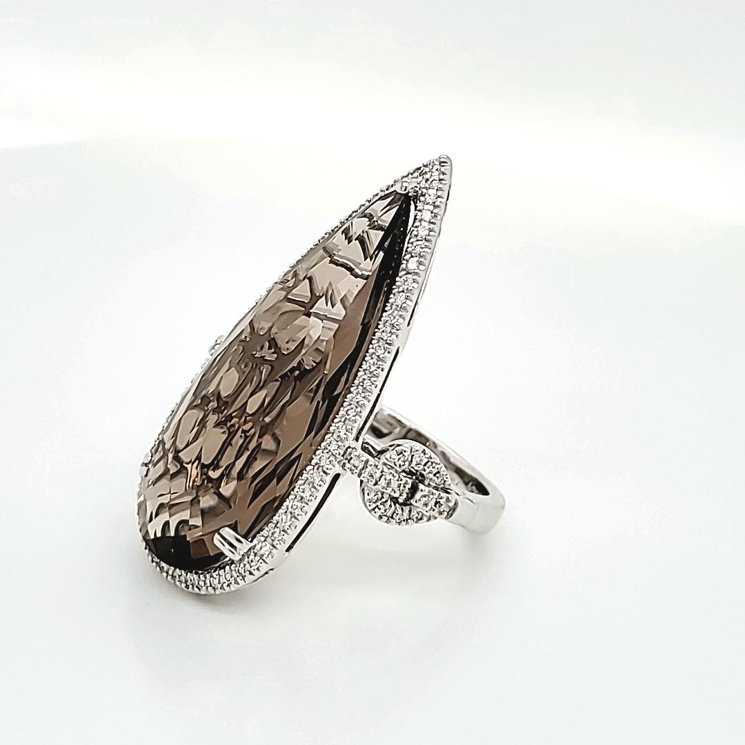 Taille Marquise Bague de fiançailles en or blanc 18k avec quartz fumé naturel et diamant en forme de marquise en vente