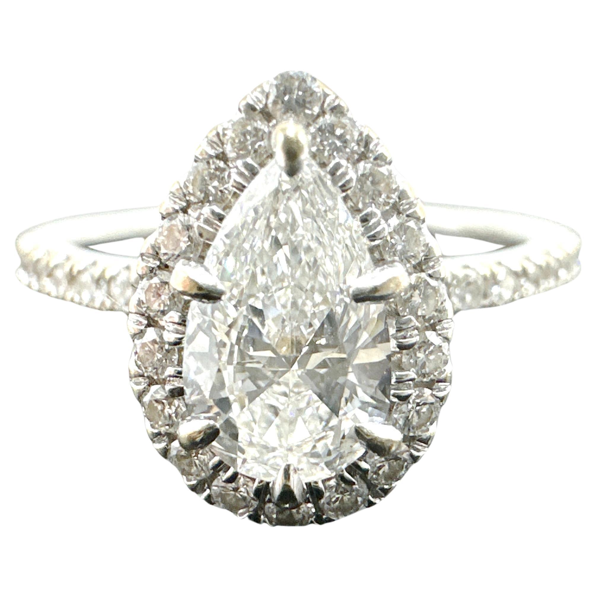 18 Karat Weißgold Nat�ürlicher VS-1 G-H 0,67 Karat birnenförmiger Diamant Halo Verlobungsring 1,13TCW