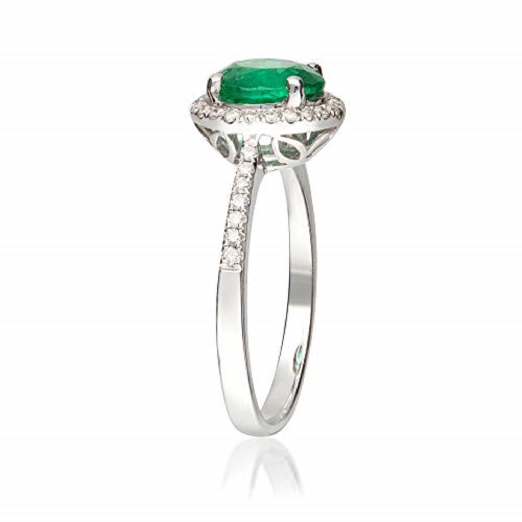 Round Cut  18K White Gold Natural Zambian Emerald Ring with Natural Diamonds for Women For Sale