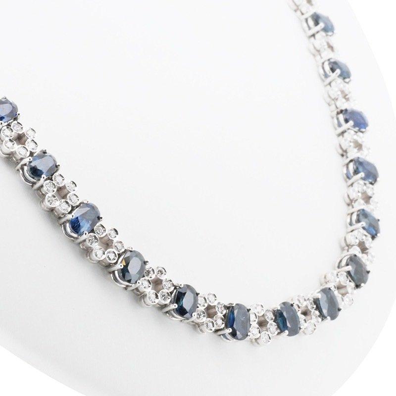 Women's 18K White Gold Necklace w/ 18.55 ct Sapphire and Natural Diamonds IGI Cert For Sale
