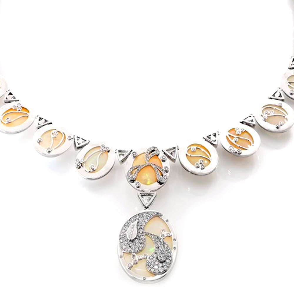 Contemporary 18K White Gold Necklace with 133.13 Carat Ethiopian Opals and Diamonds For Sale