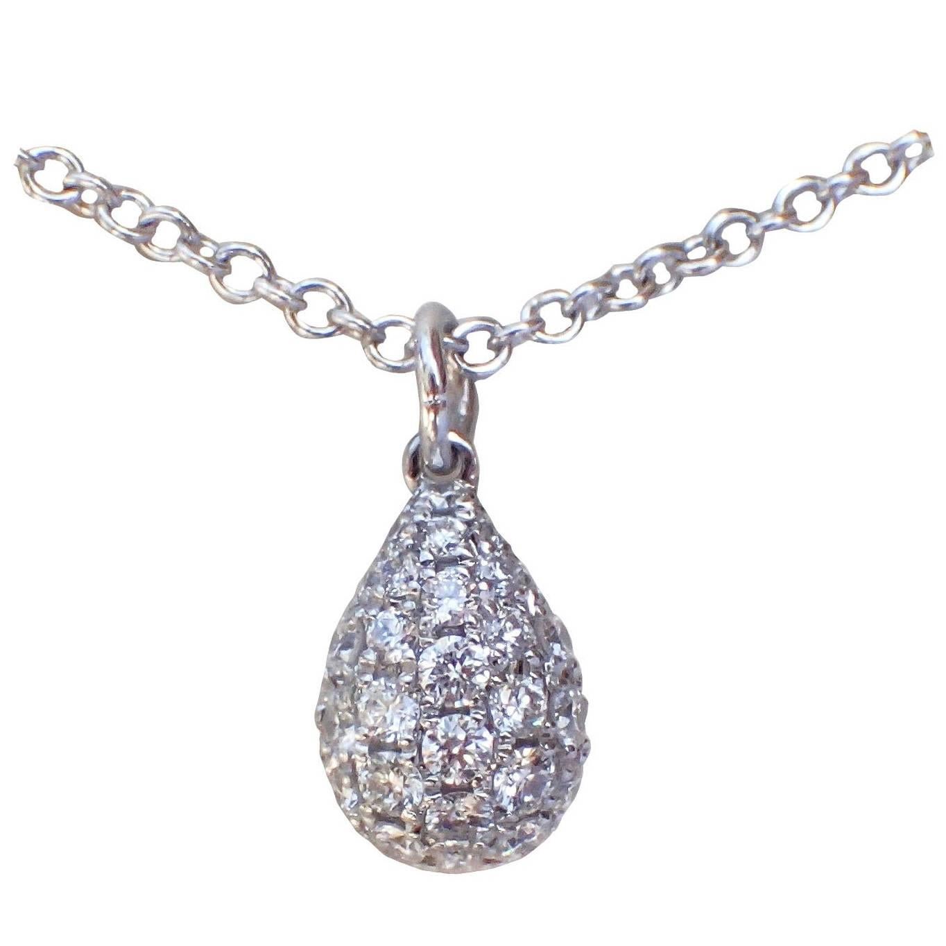 18 Karat White Gold Necklace with a 0.23 Carat Pavé Diamond Droplet Pendant For Sale