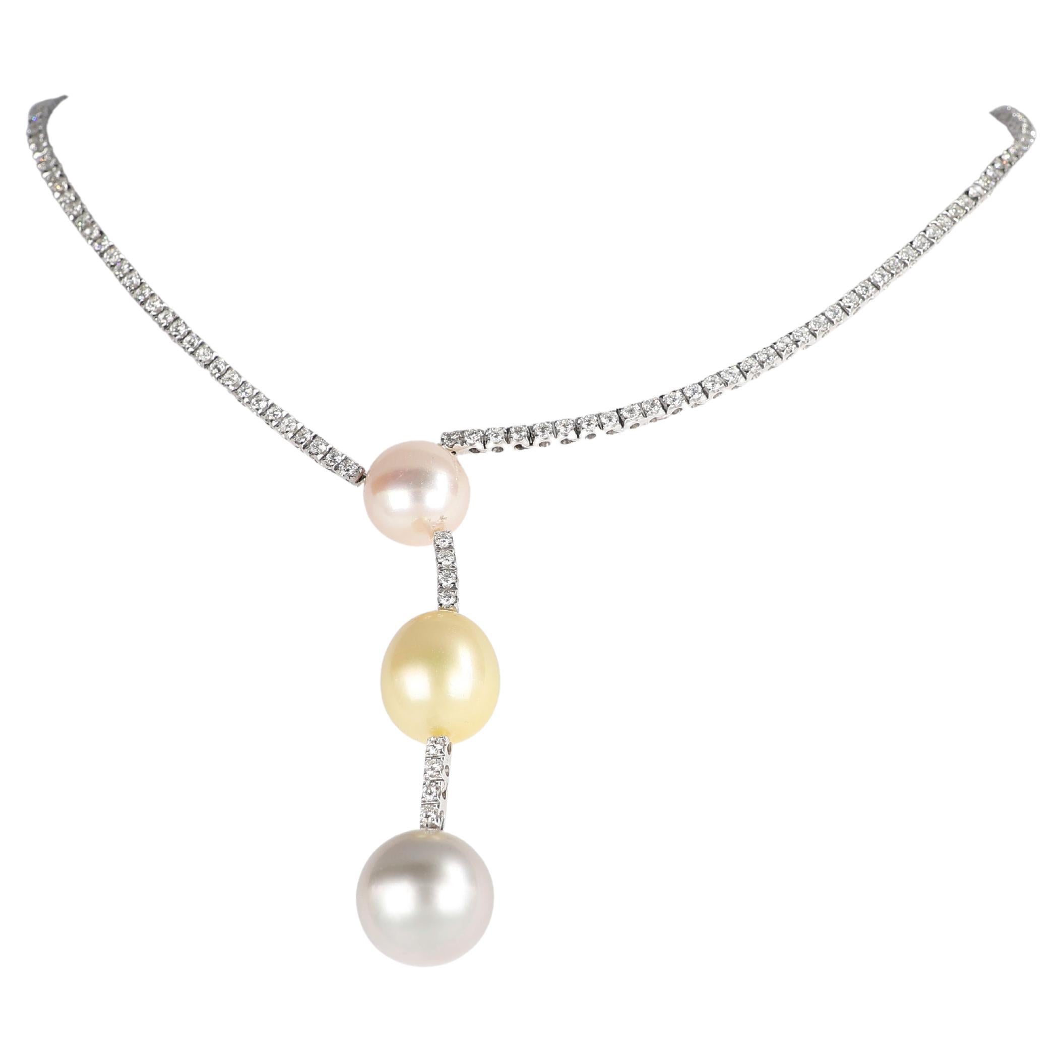18K White Gold Necklace with Diamonds and Natural Pearls