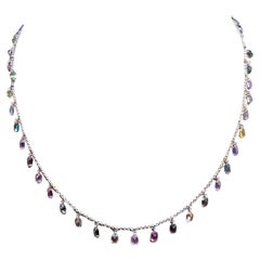 Collier en or blanc 18 carats avec saphirs multicolores