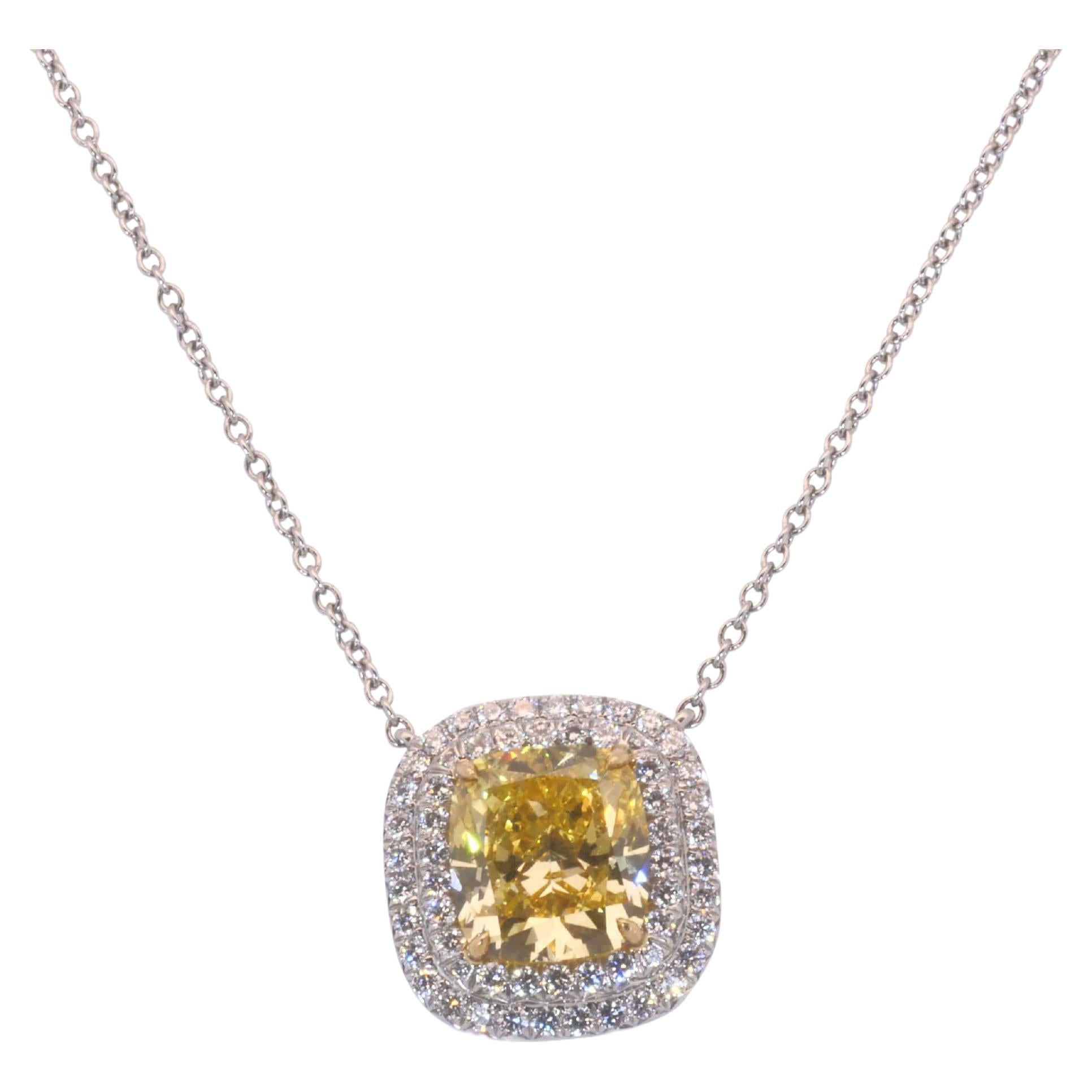 18 Karat Weißgold Halskette mit Platin-Anhänger mit 3,26 Karat natürlichen Diamanten TI FanNY&CO.
