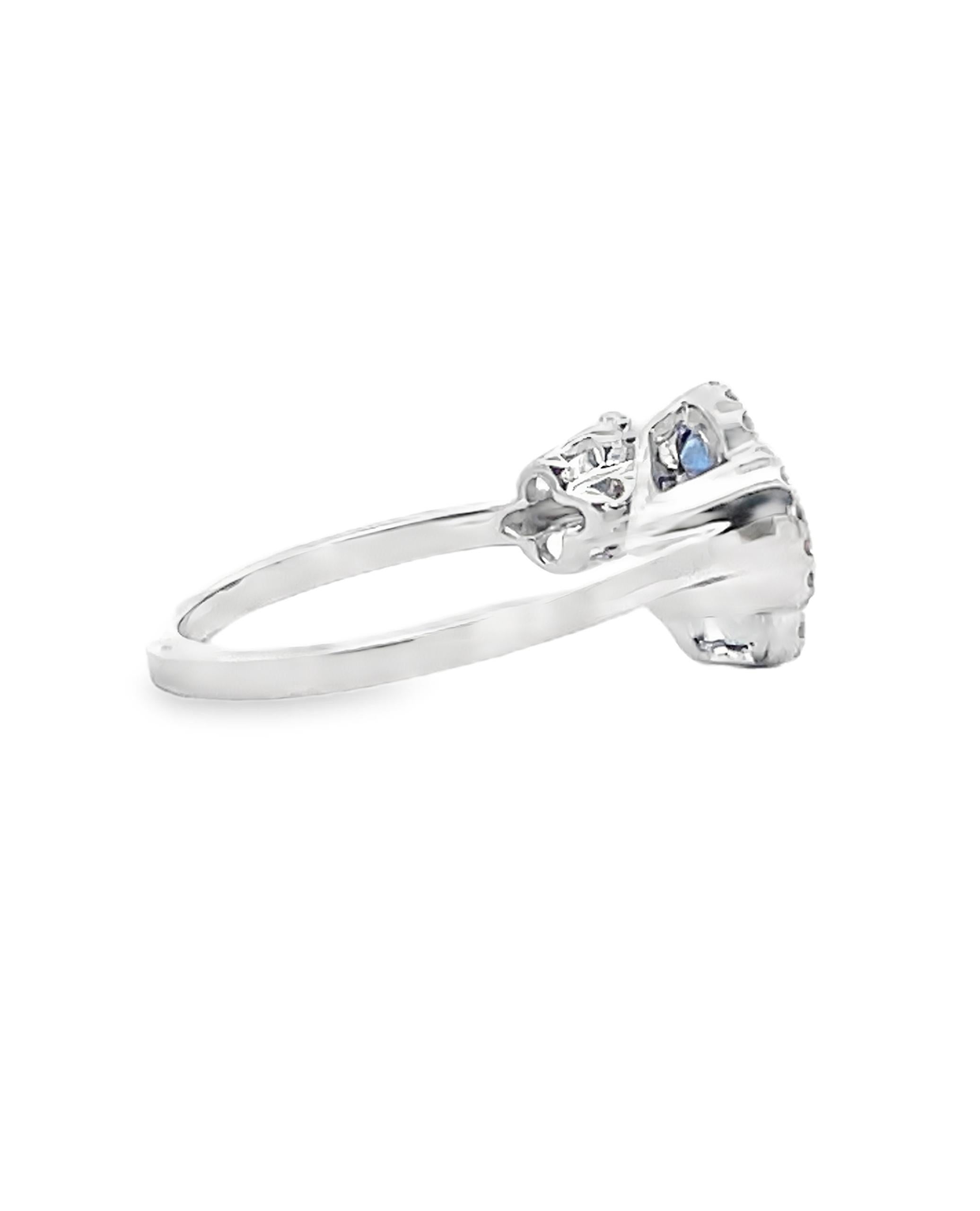 18K White Gold Open Bypass Quatrefoil Ring with Sapphires & Diamonds In New Condition For Sale In Old Tappan, NJ