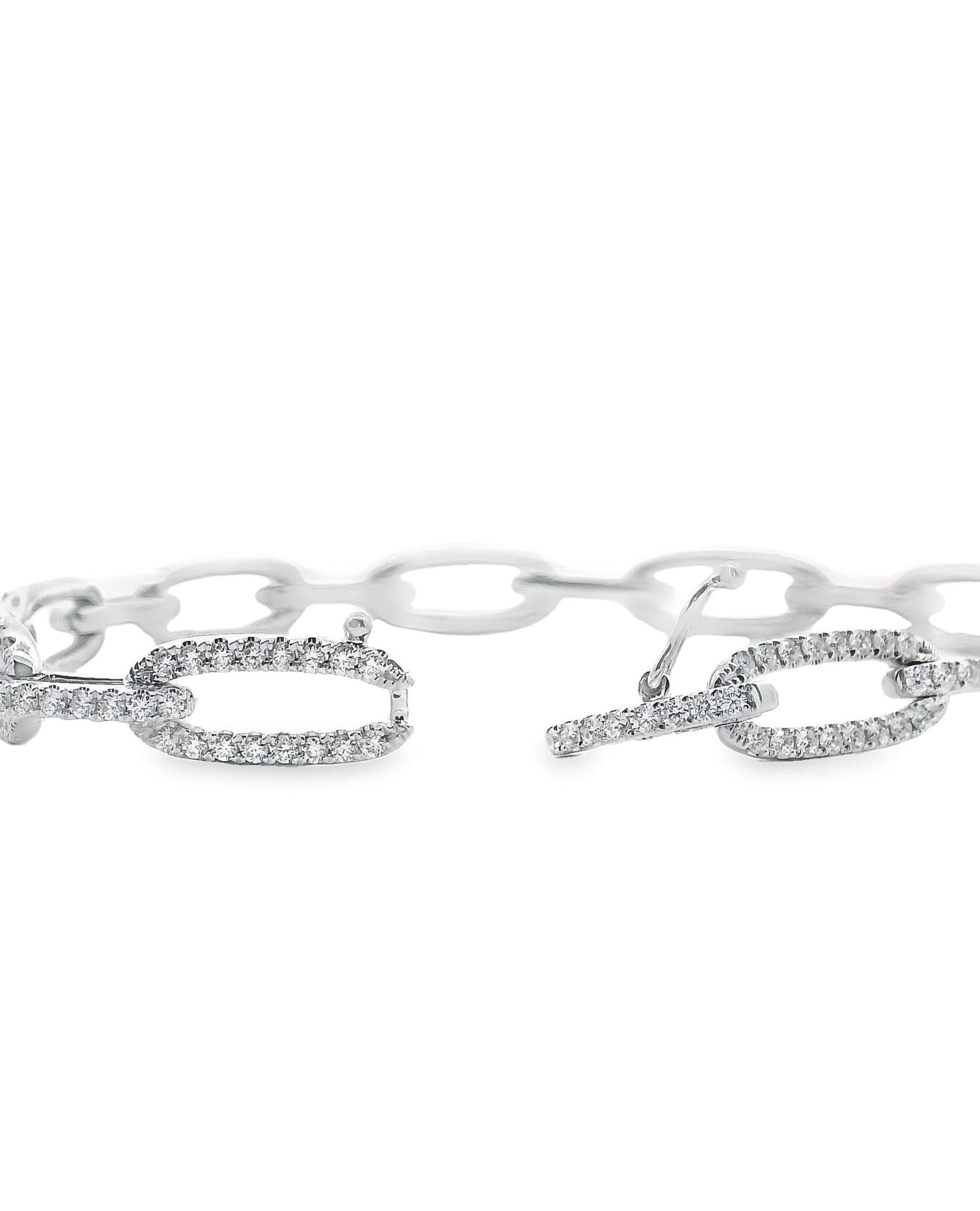 Taille ronde Bracelet en or blanc 18K à maillons ouverts et diamants en vente