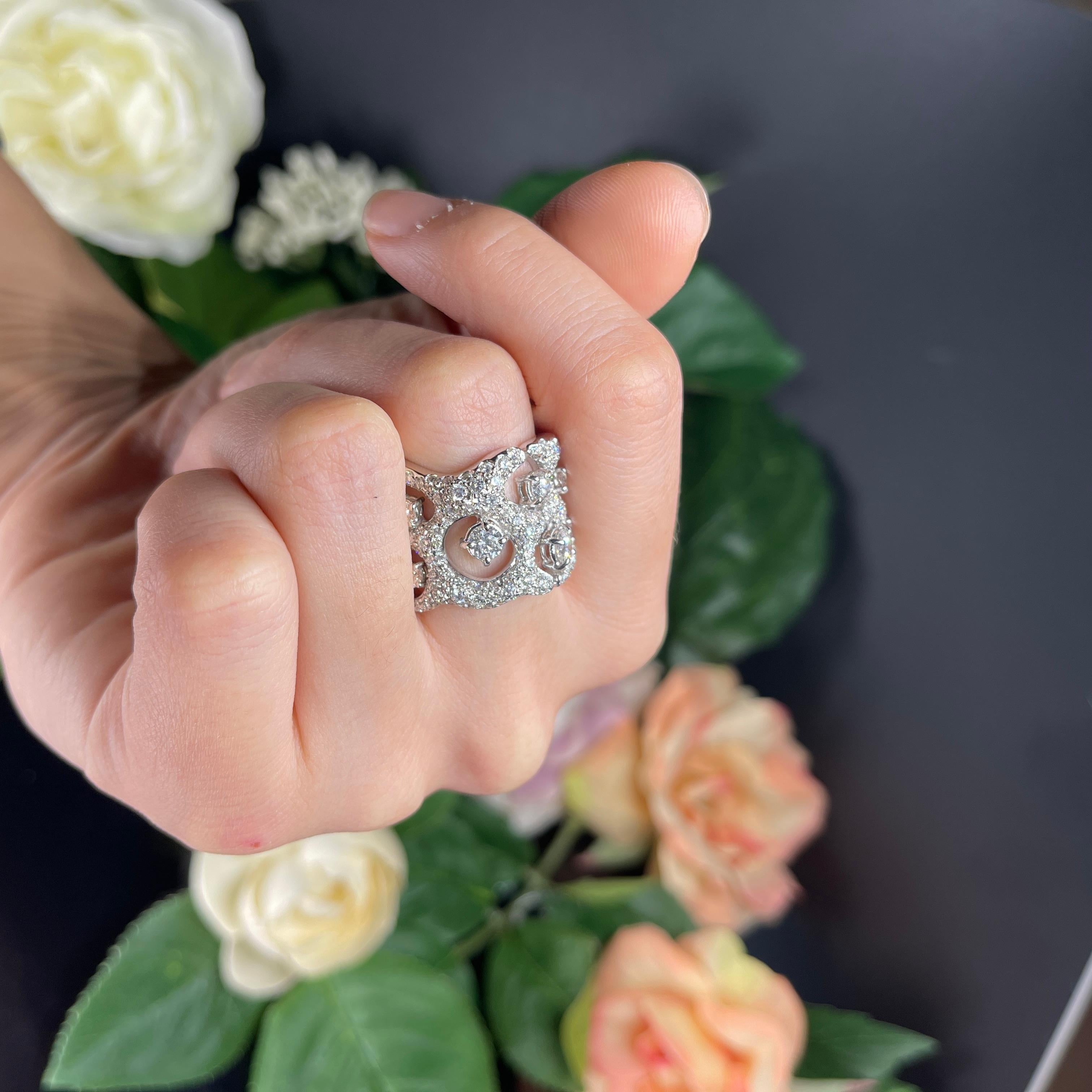 18K White Gold Openwork Diamond Pavé Ring For Sale 7