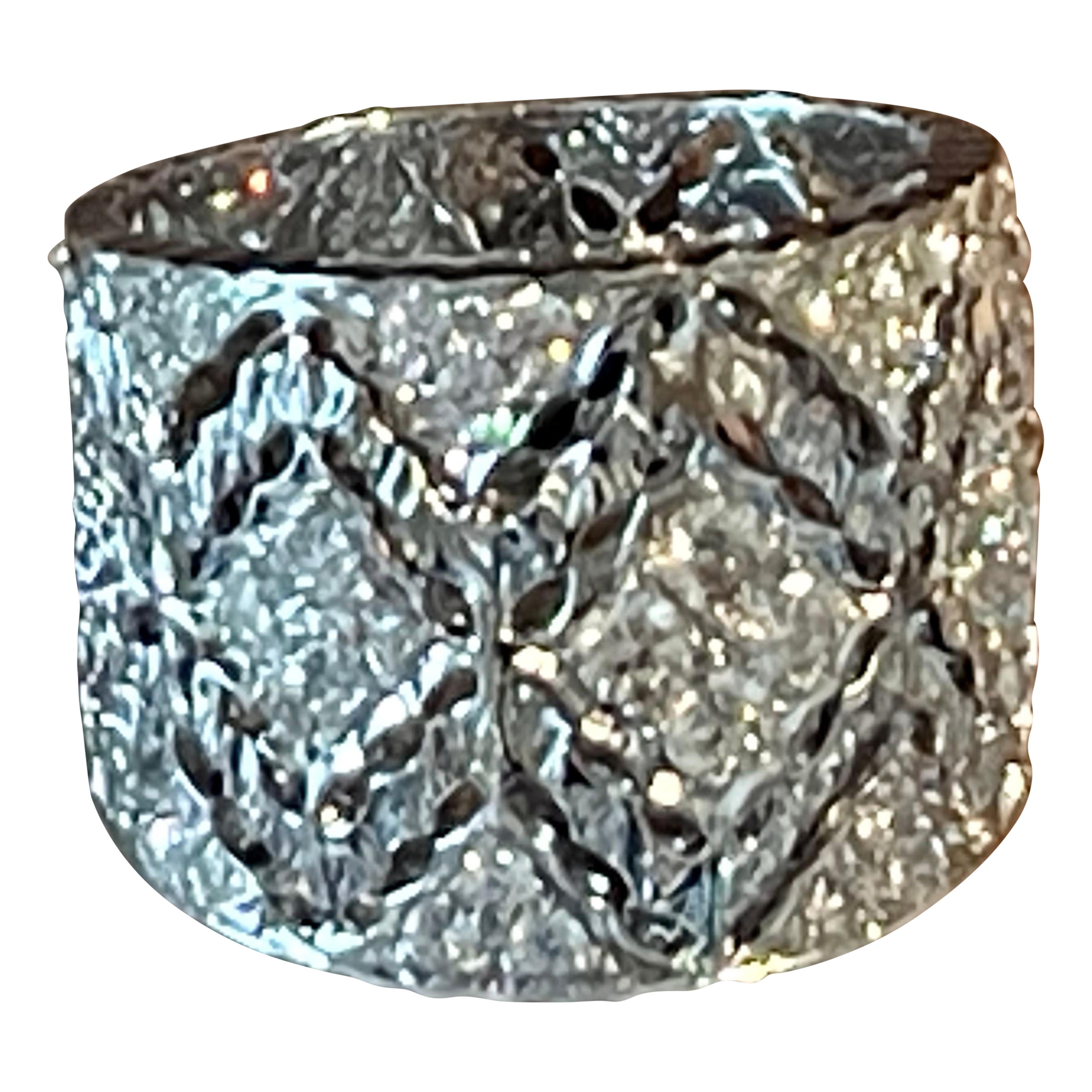18K white Gold openwork filligree Band Ring Diamonds