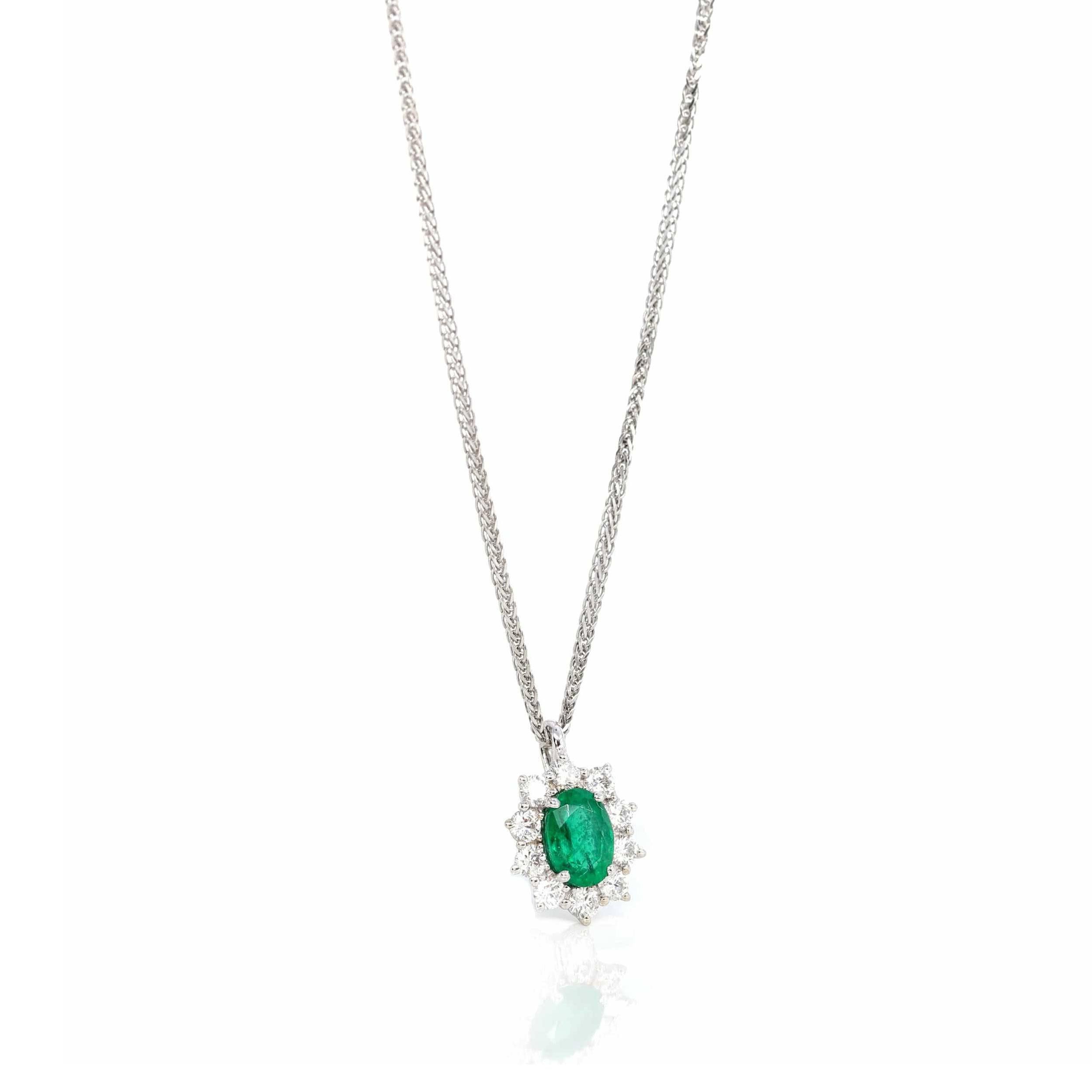 18k White Gold Oval Aaa Emerald, Four Round Prong Set, Necklace with Diamonds In New Condition For Sale In Portland, OR