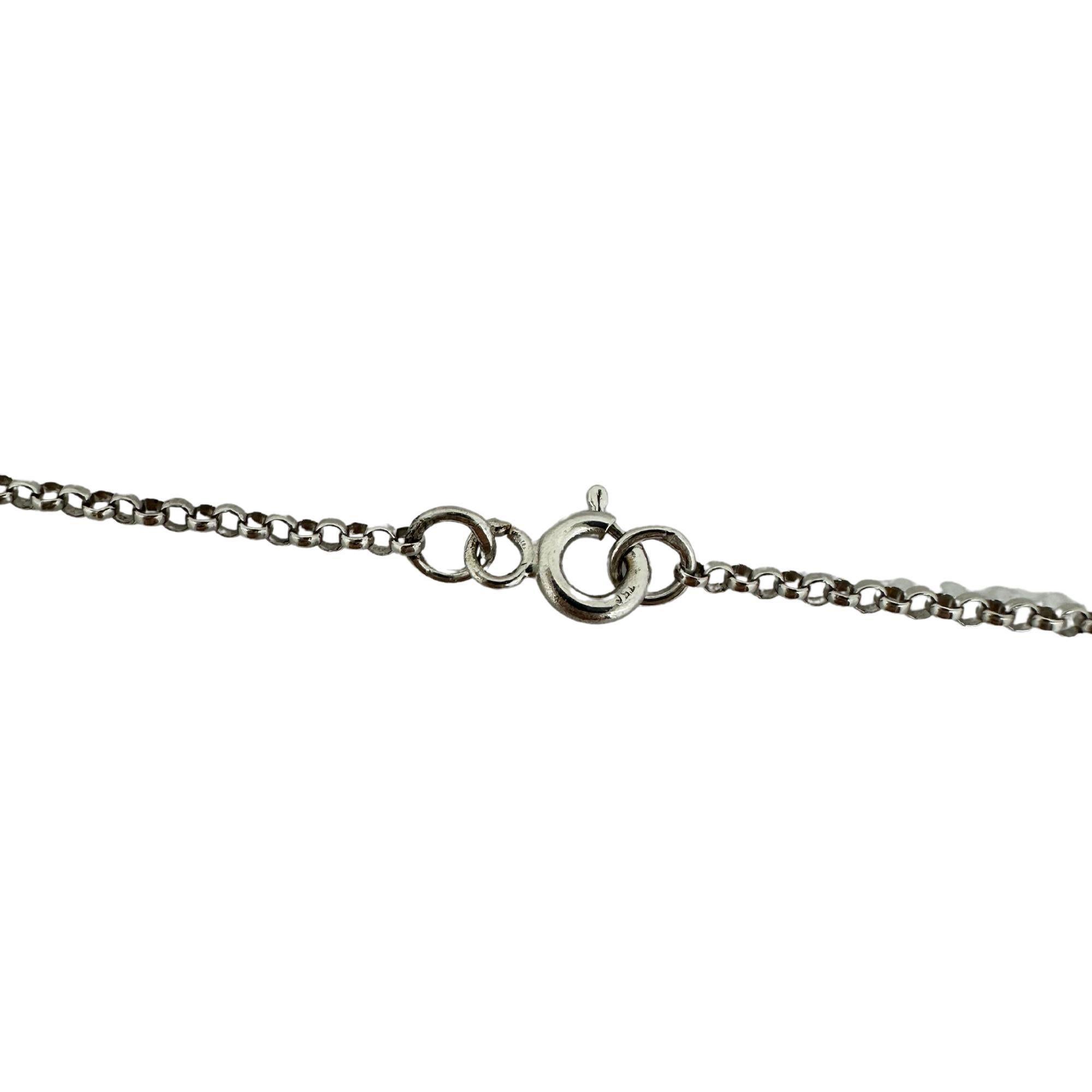 Collana di smeraldi e diamanti in oro bianco 18K con taglio ovale e a pera in vendita 2