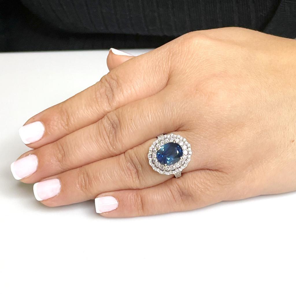 18K White Gold Oval Cut Blue Sapphire Diamond Ring 3