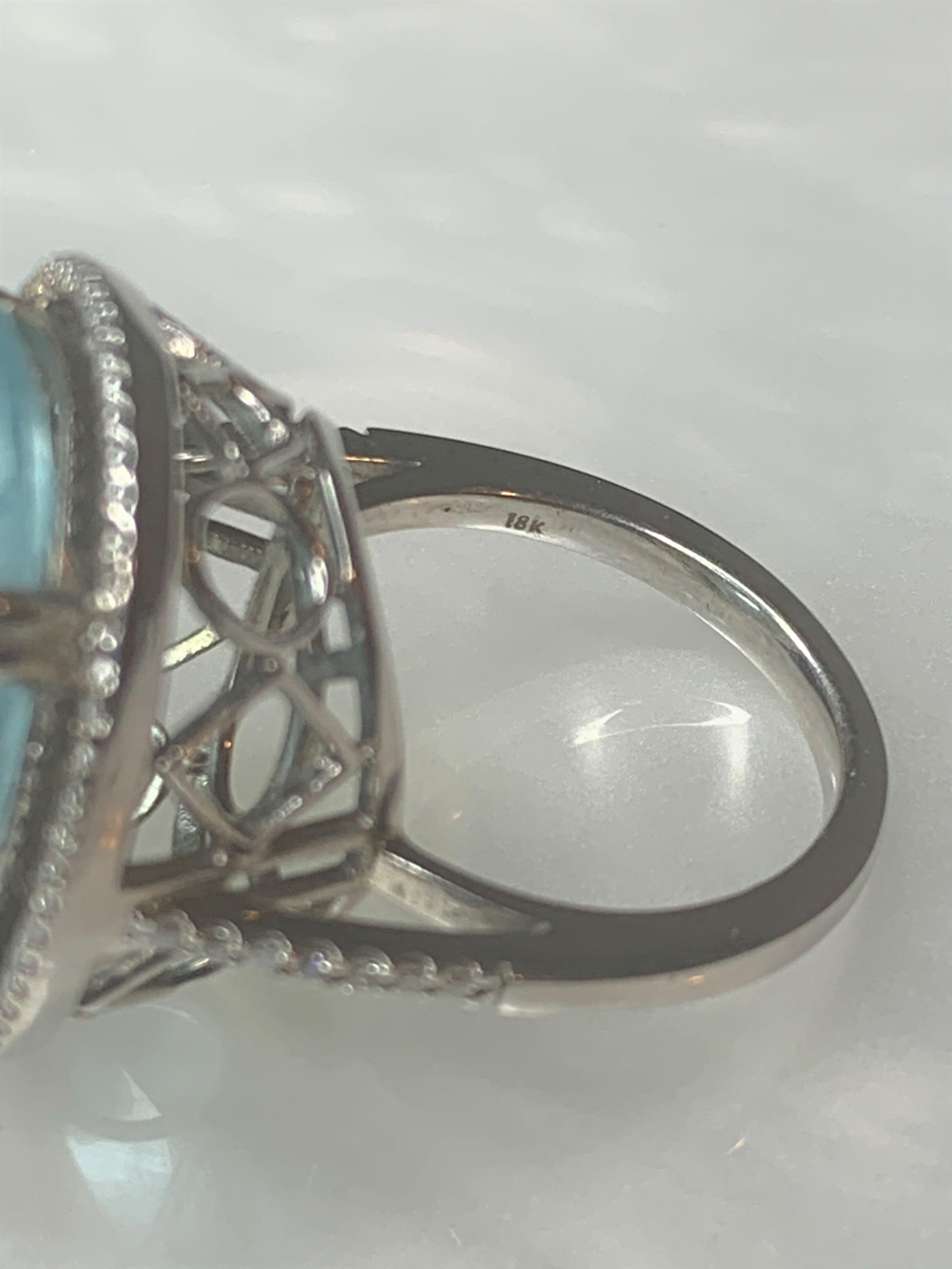 18K White Gold Oval Cut Cabochon Aquamarine Diamond Ring In New Condition For Sale In Great Neck, NY