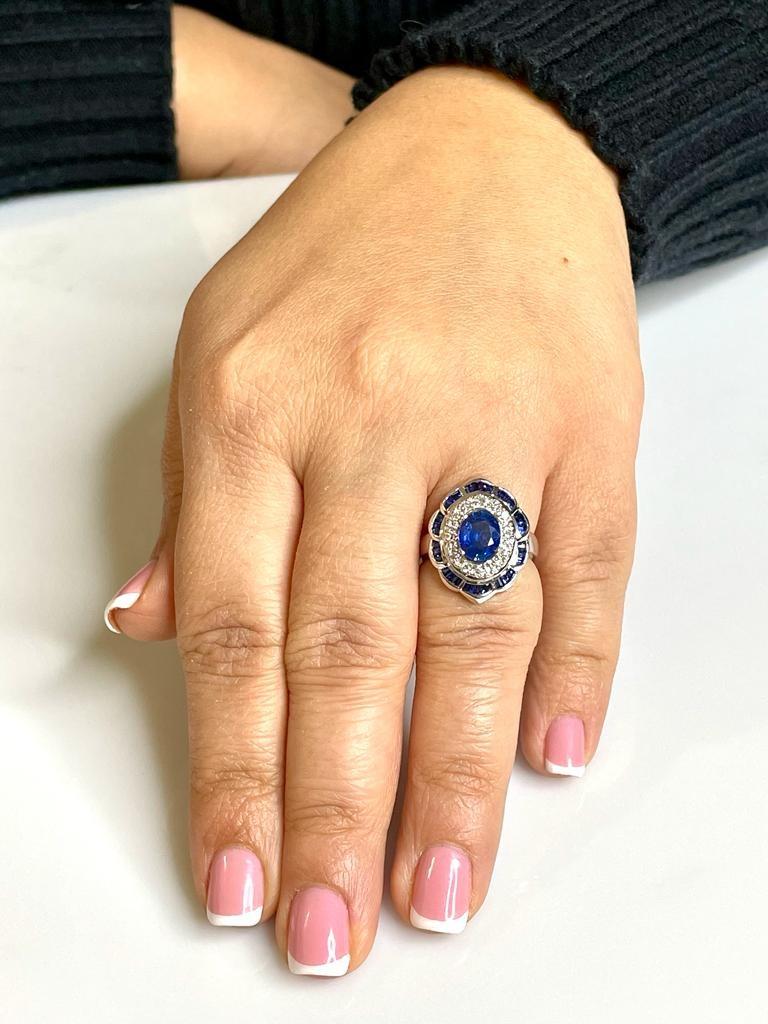 18K White Gold Oval Cute Blue Sapphire Diamond Ring 3