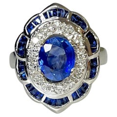 18K White Gold Oval Cute Blue Sapphire Diamond Ring