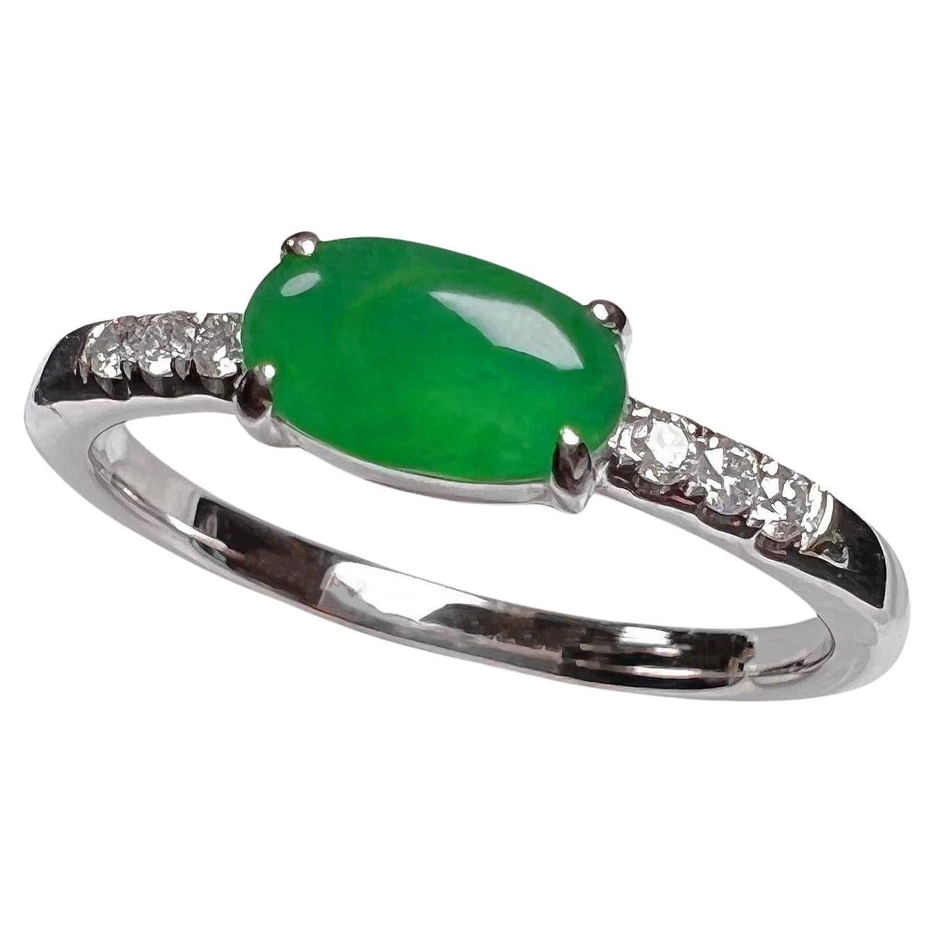 18K White Gold Oval Green Jadeite Diamond Ring Engagement Ring For Sale