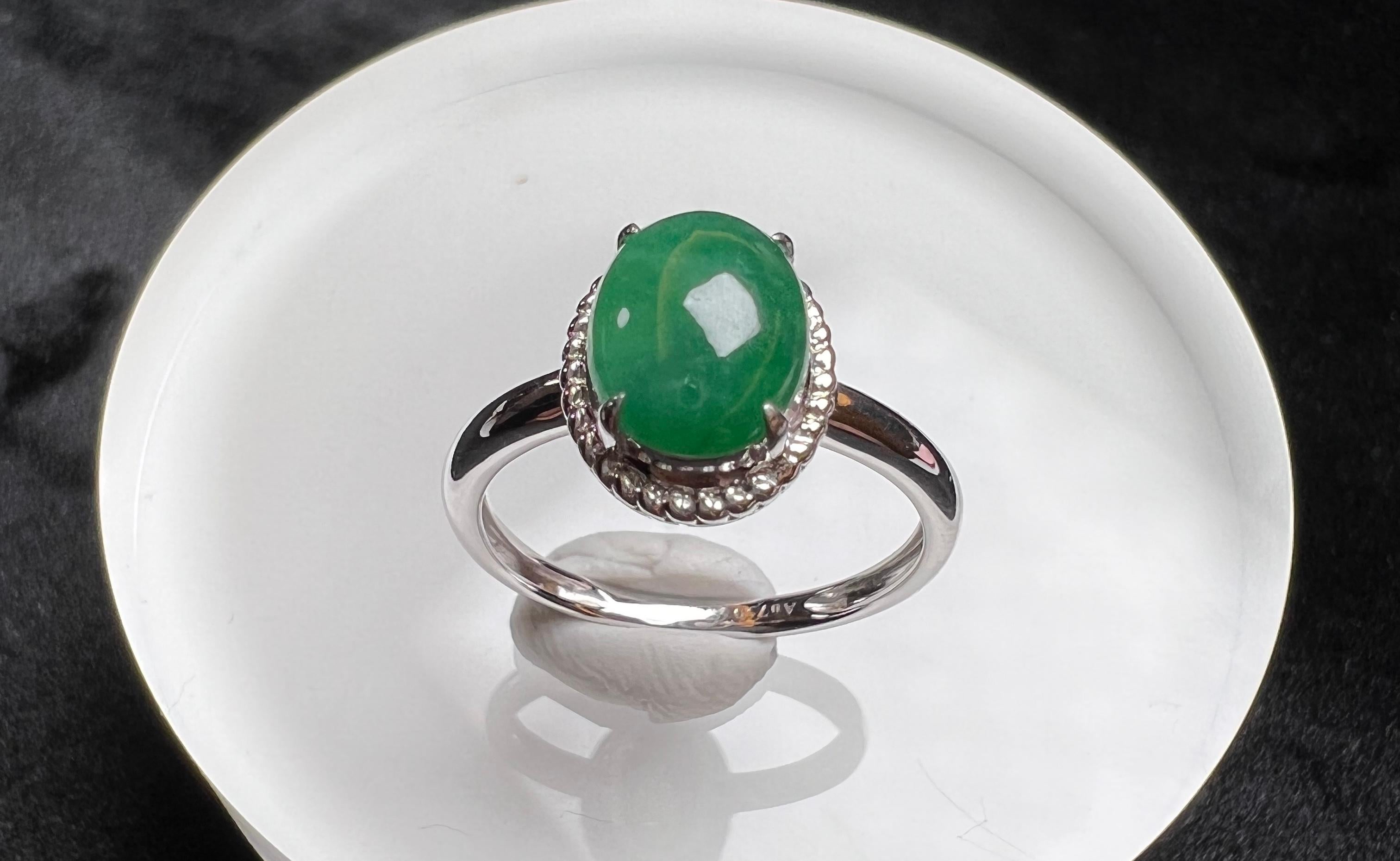 Oval Cut 18K White Gold Oval Green Jadeite Ring Engagement Ring For Sale