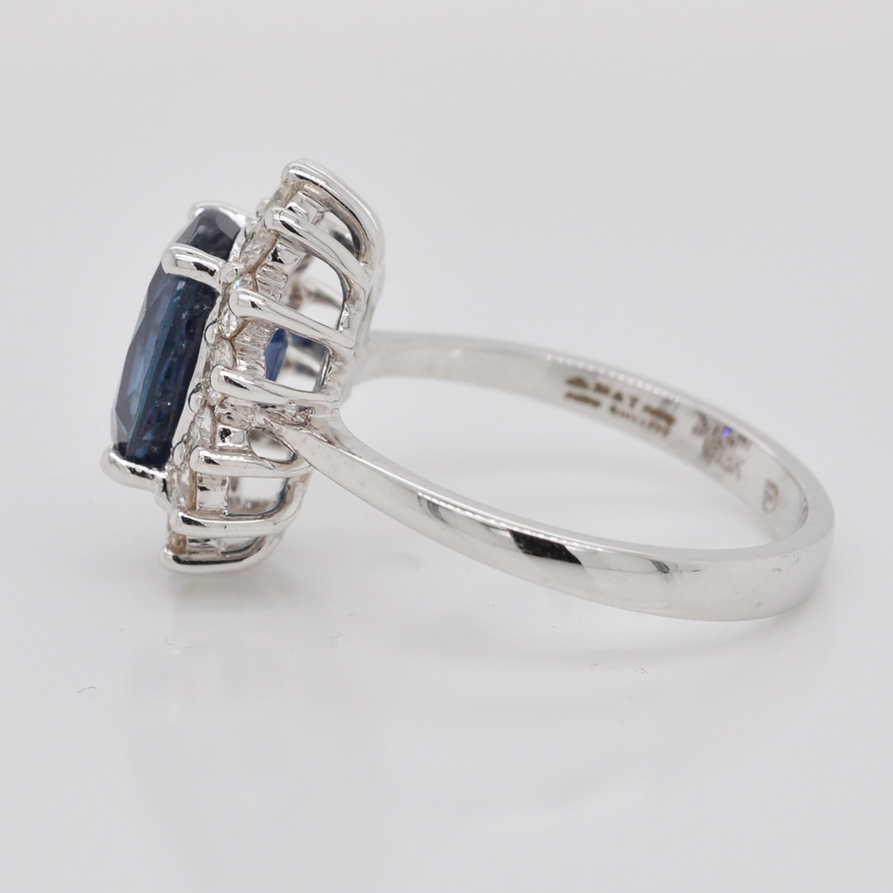 18 Karat White Gold Certified Oval Blue Sapphire Diamond Engagement Ring For Sale 2